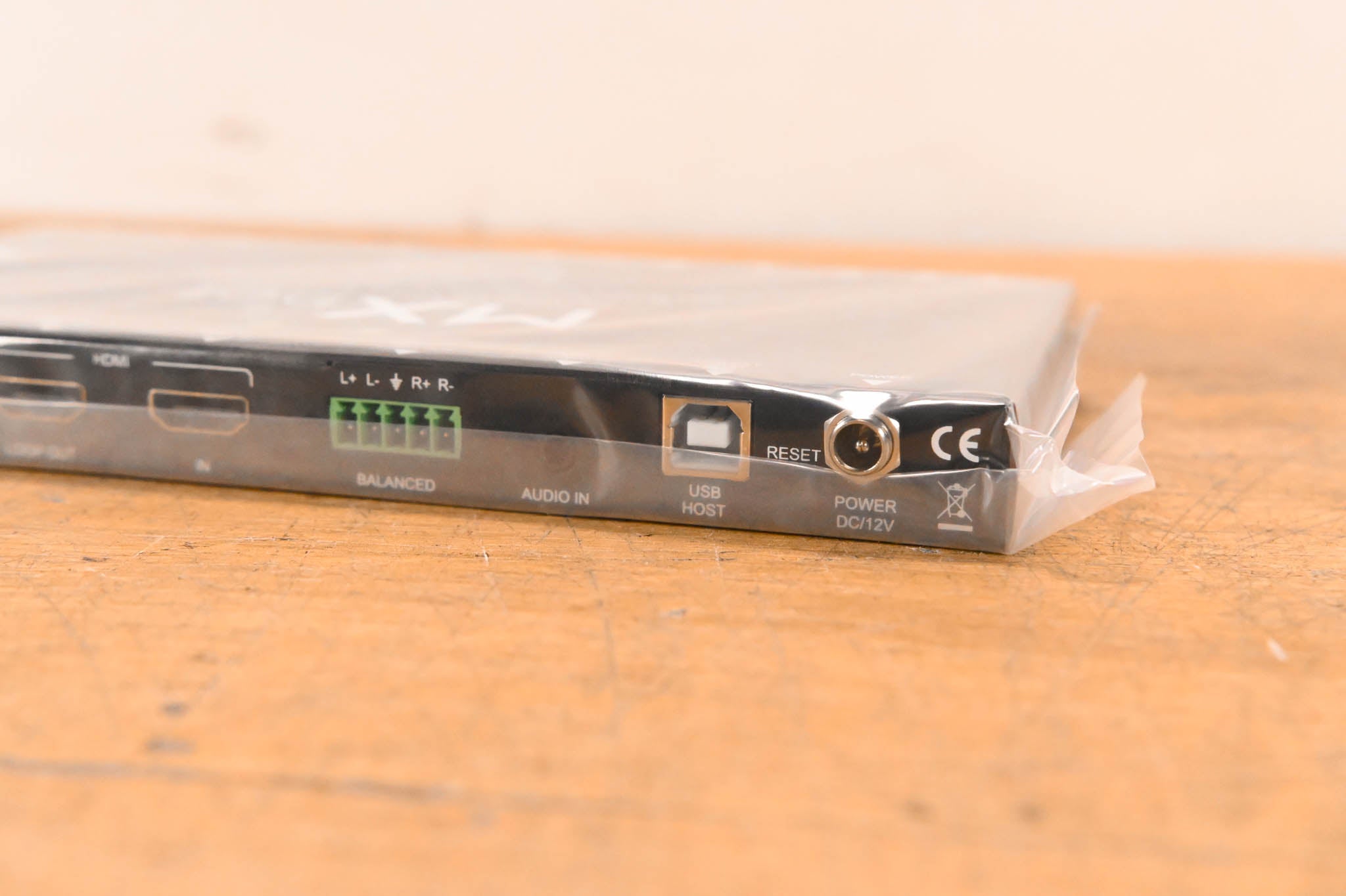 AVPro Edge AC-MXNET-1G-E Encoder/Transmitting IP Device