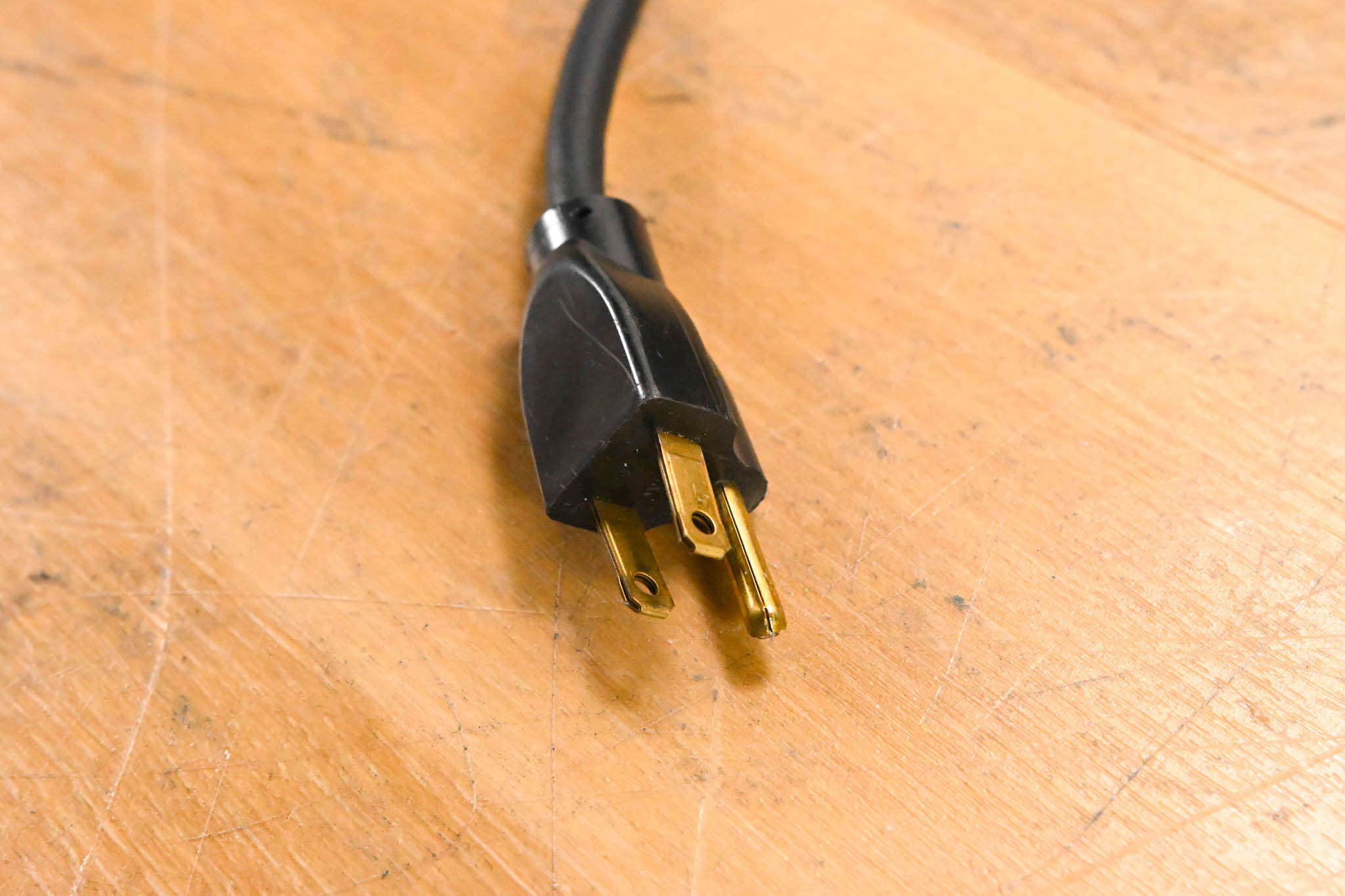 Crest Audio CA2 2-Channel Power Amplifier