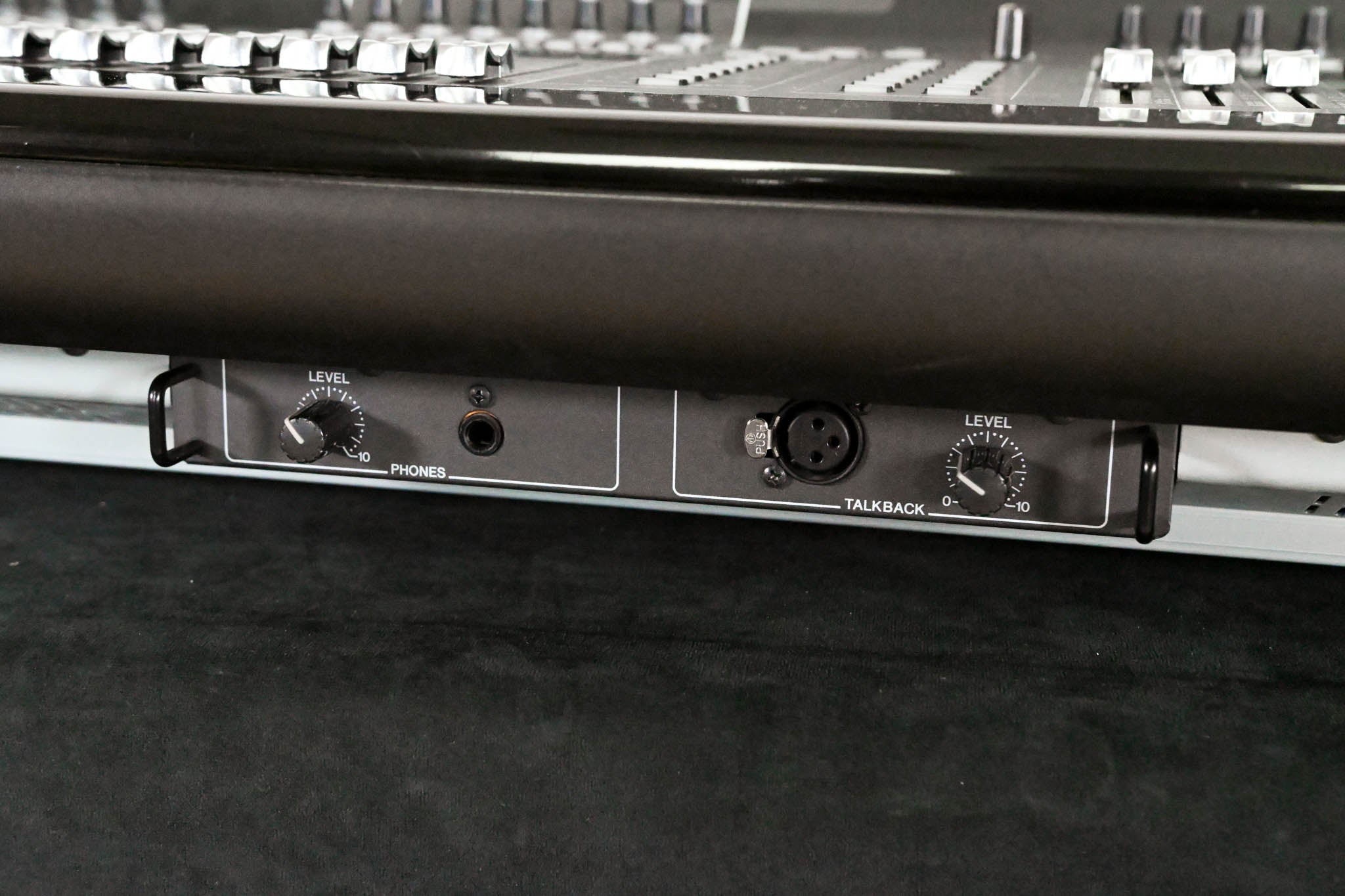Yamaha CL5 72-Channel Digital Mixing Console
