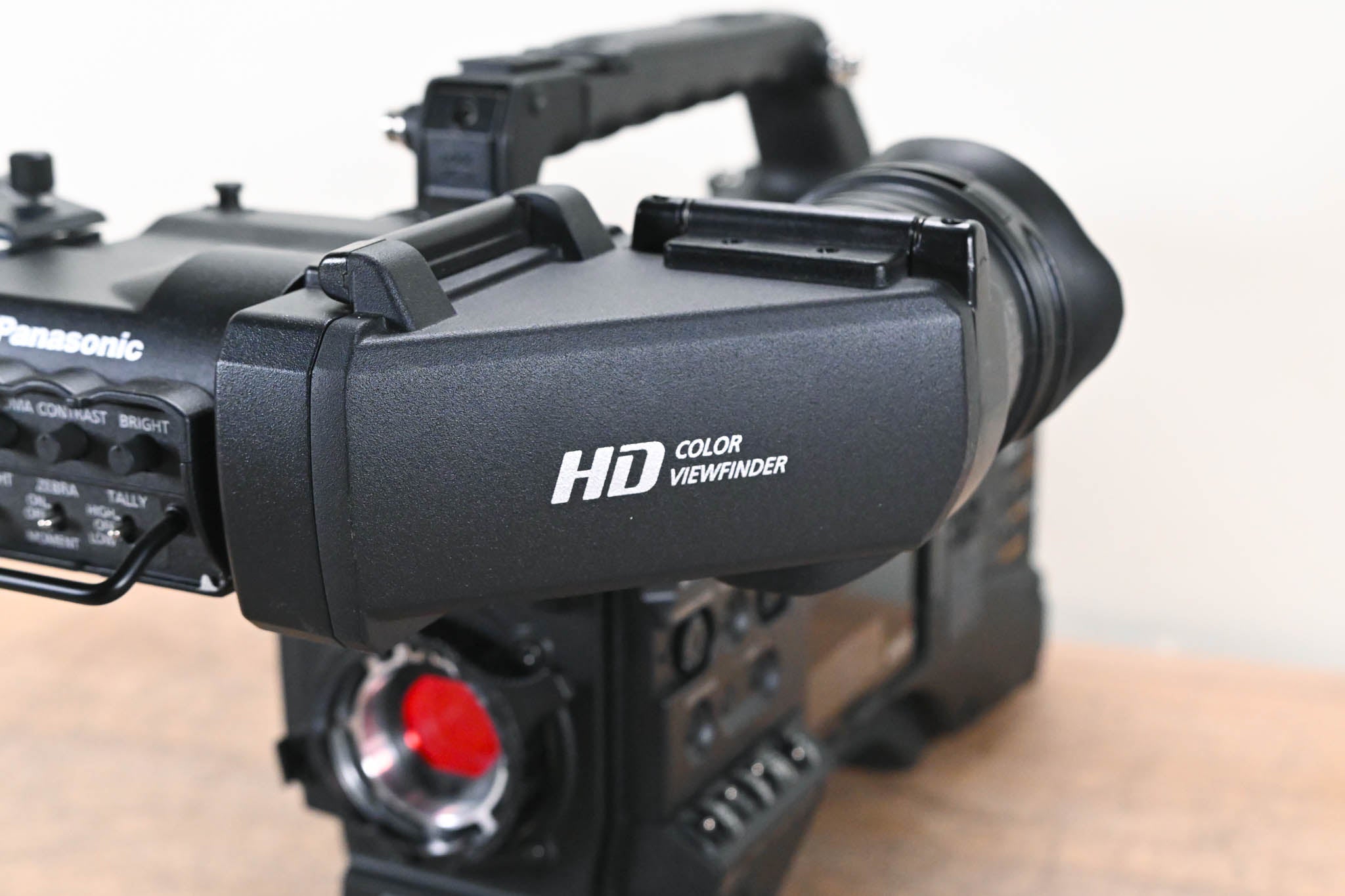 Panasonic AG-HPX610P P2 HD Shoulder-Mount Camcorder