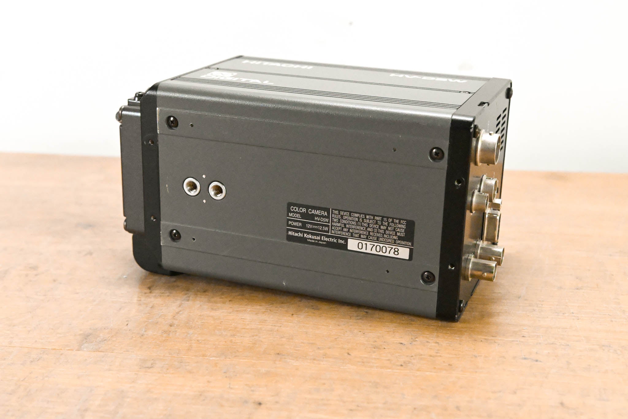 Hitachi HV-D5W High Performance SDTV Camera Body