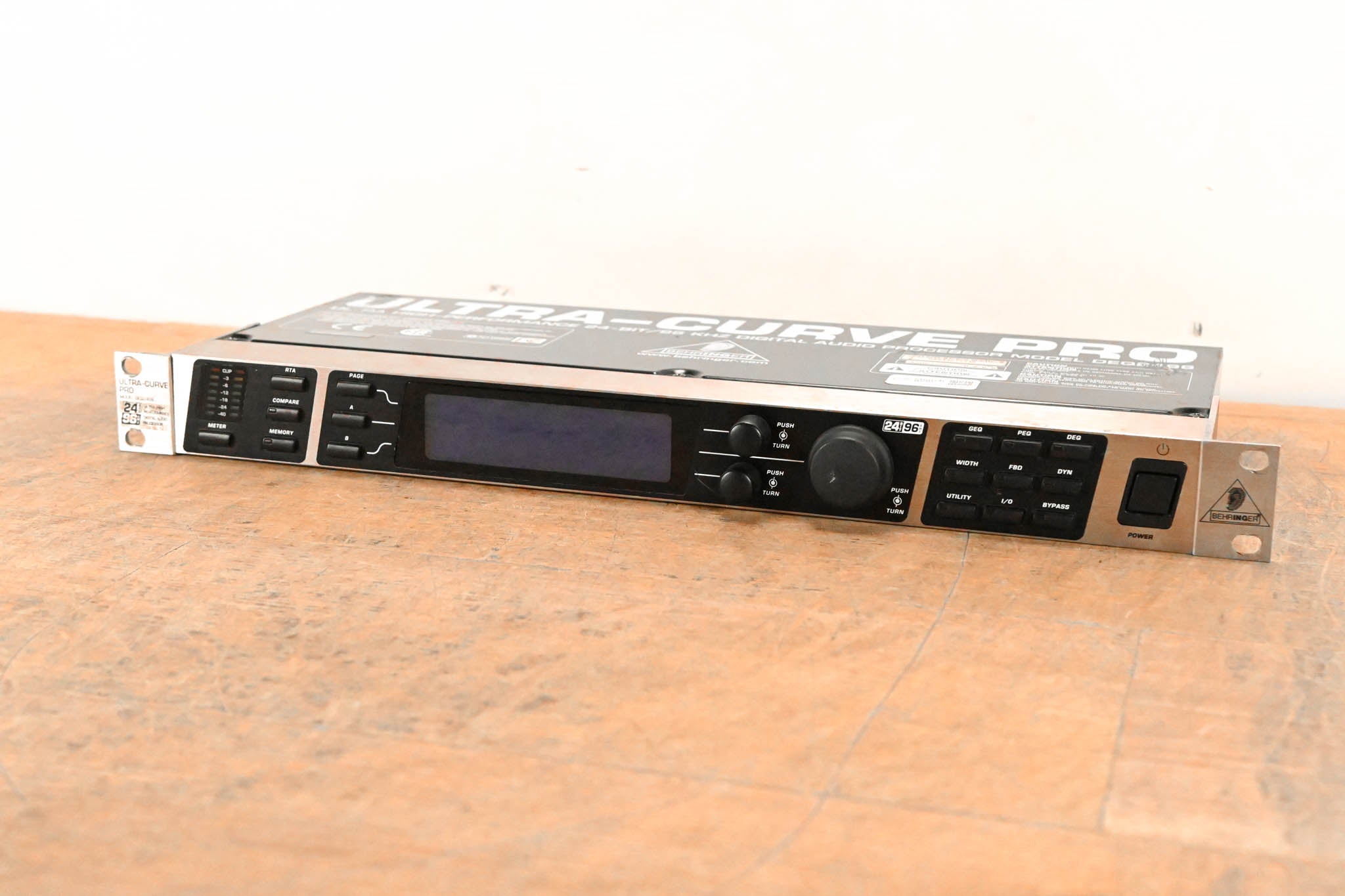 Behringer Ultracurve Pro DEQ2496 Equalizer and Mastering Processor