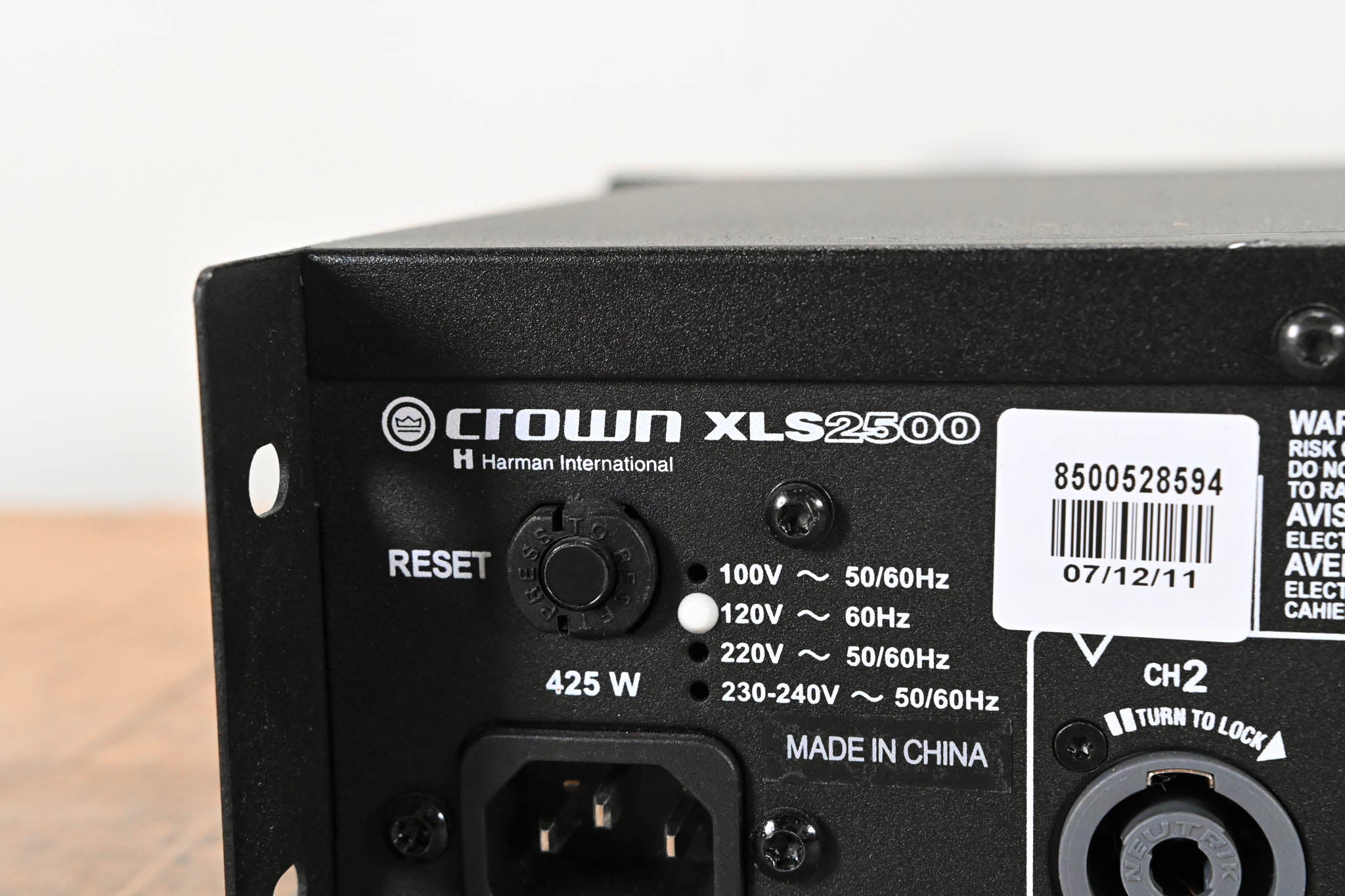 Crown XLS 2500 2-Channel Power Amplifier