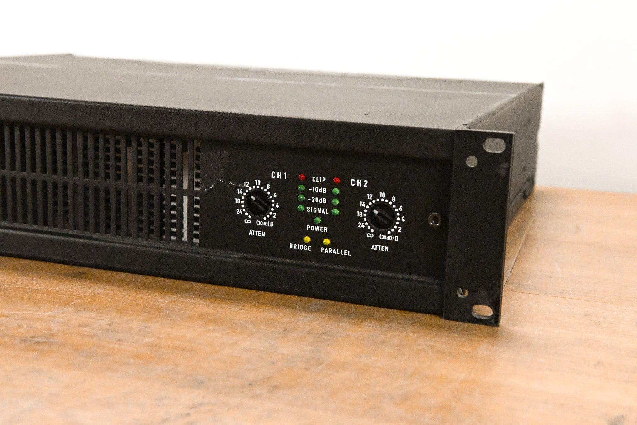 QSC CX302 2-Channel Power Amplifier