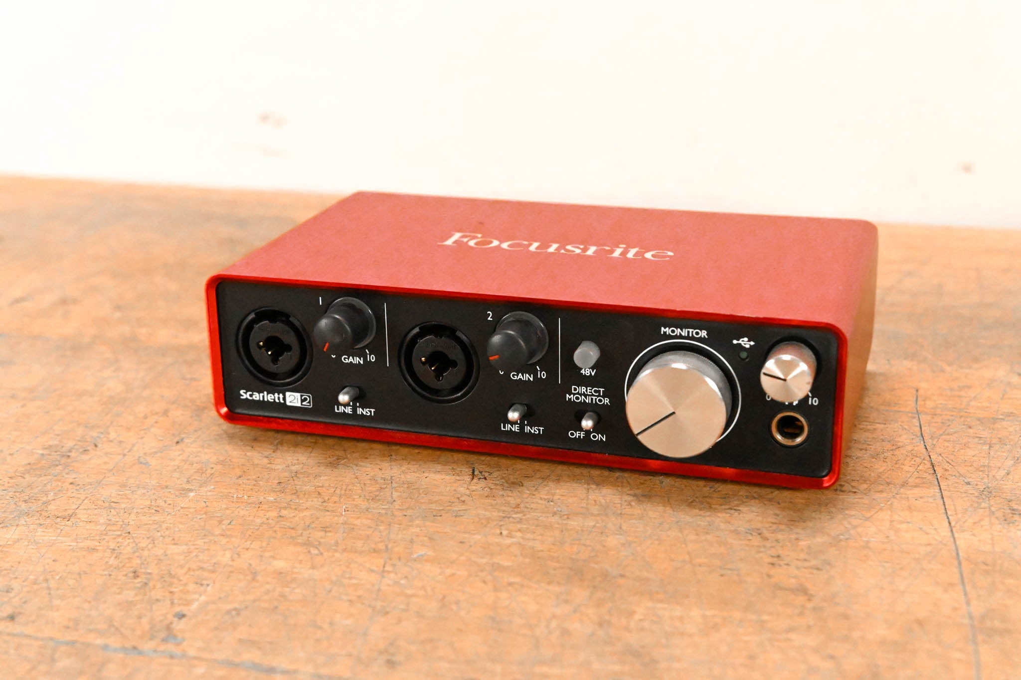 Focusrite Scarlett 2i2 2nd Generation USB Audio Interface