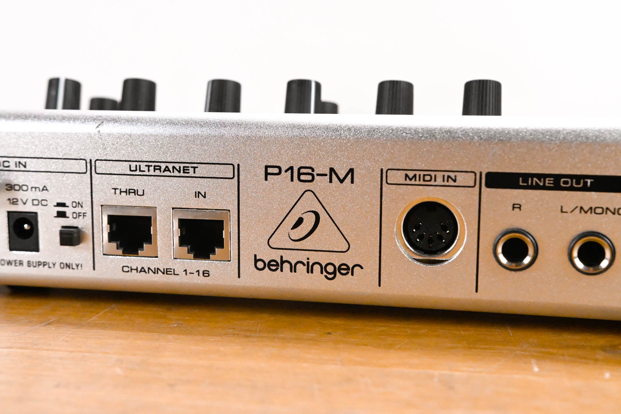 Behringer Powerplay P16-M 16-Channel Digital Personal Mixer