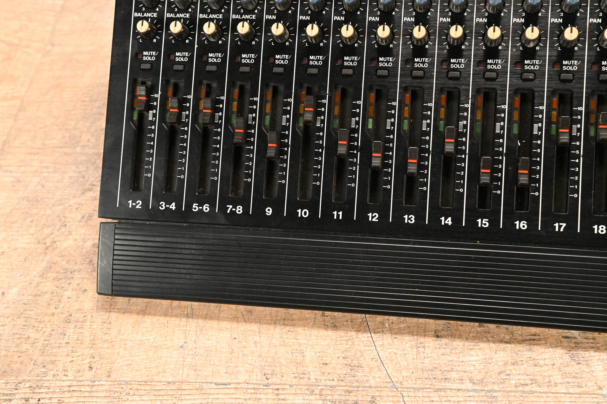 TASCAM MM-1 Keyboard Mixer / Microphone Preamplifier