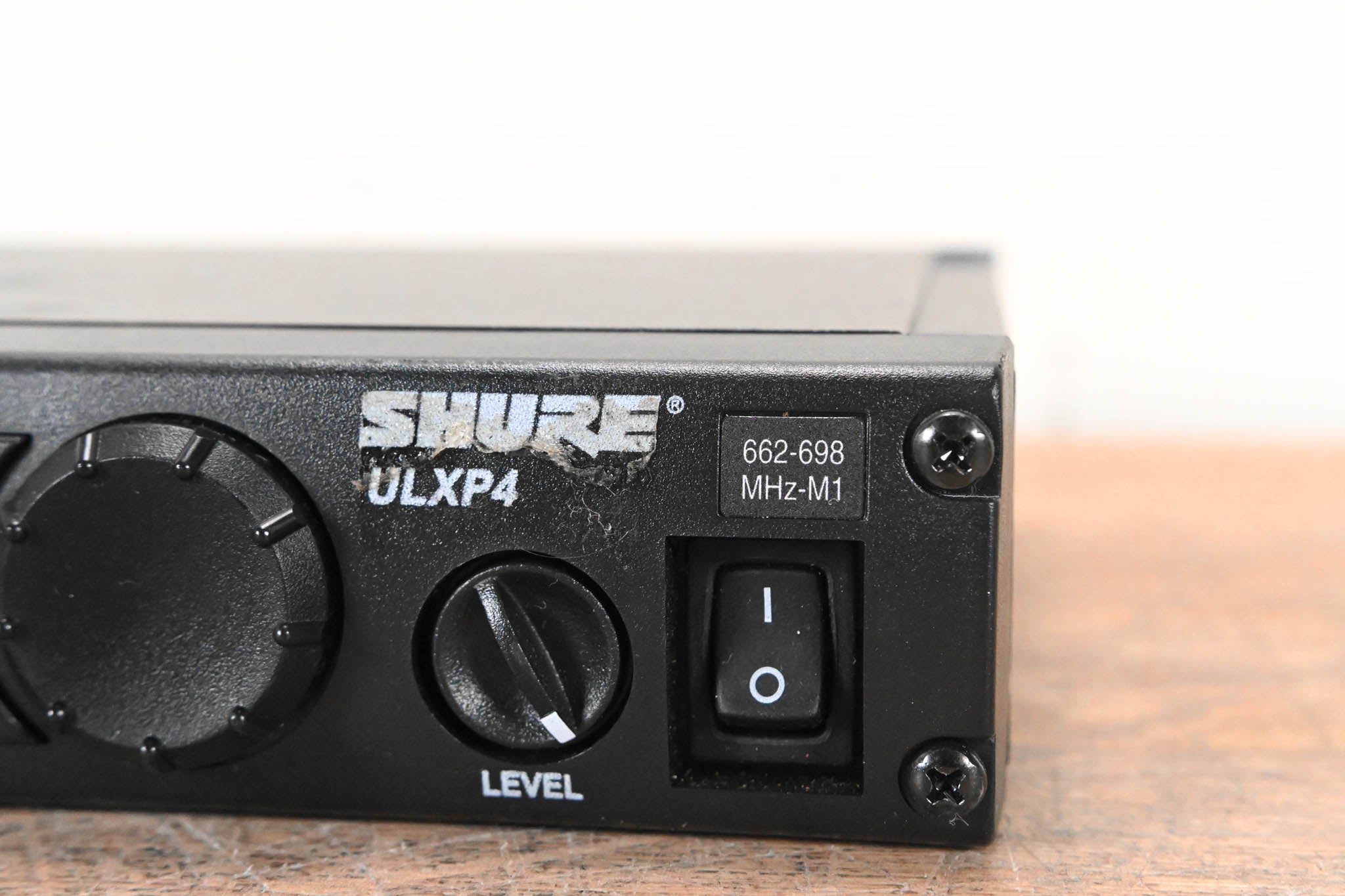 Shure ULXP4 Wireless Receiver - M1 Band: 662-698 MHz (NO POWER SUPPLY)