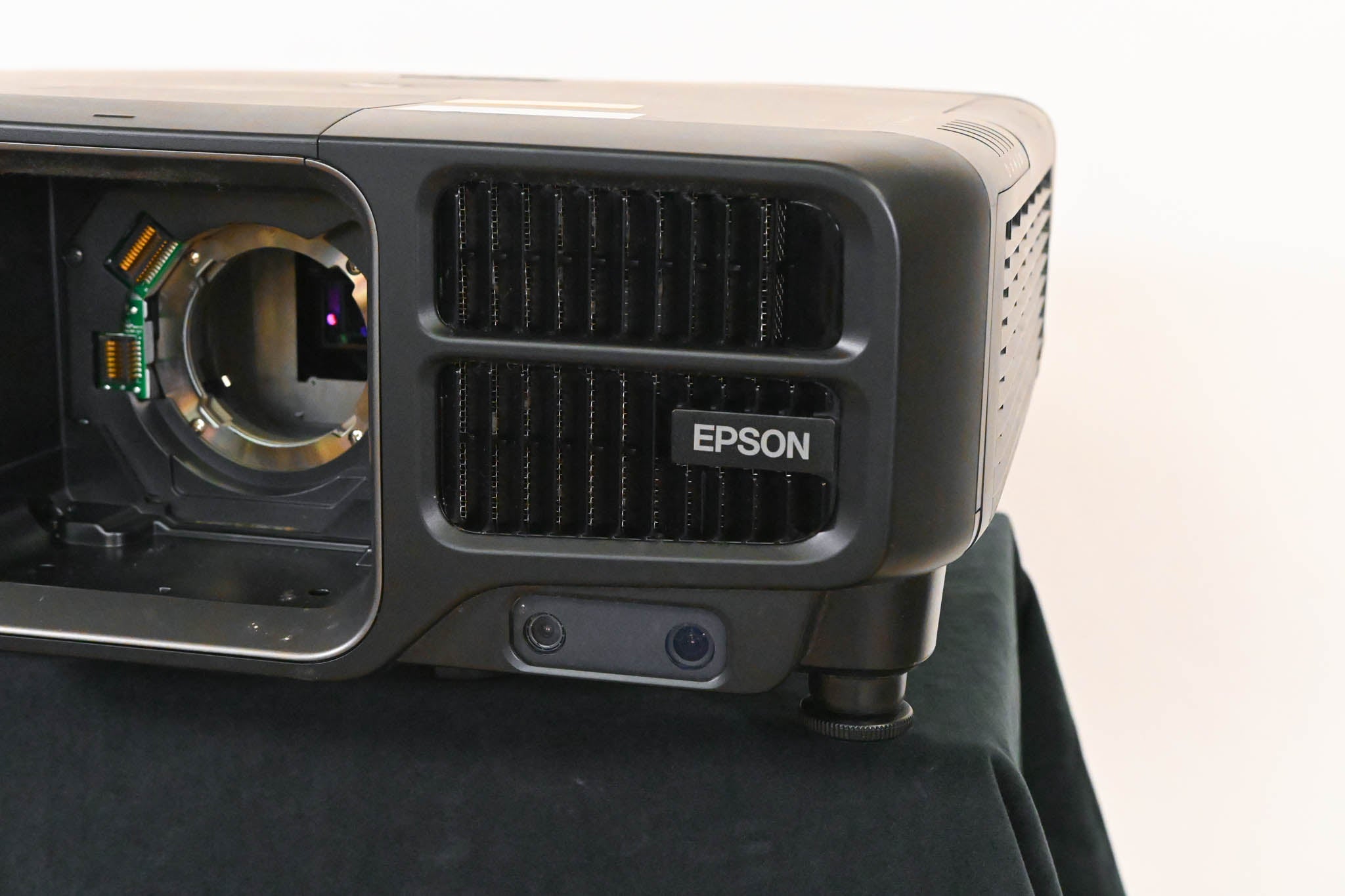 Epson Pro L1405U 8,000-Lumen Laser WUXGA 3LCD Projector