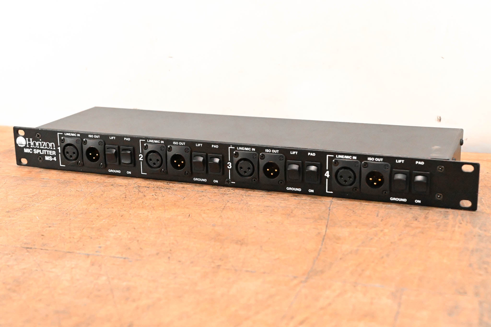 Horizon MS-4 4-Channel Rackmount Mic Splitter