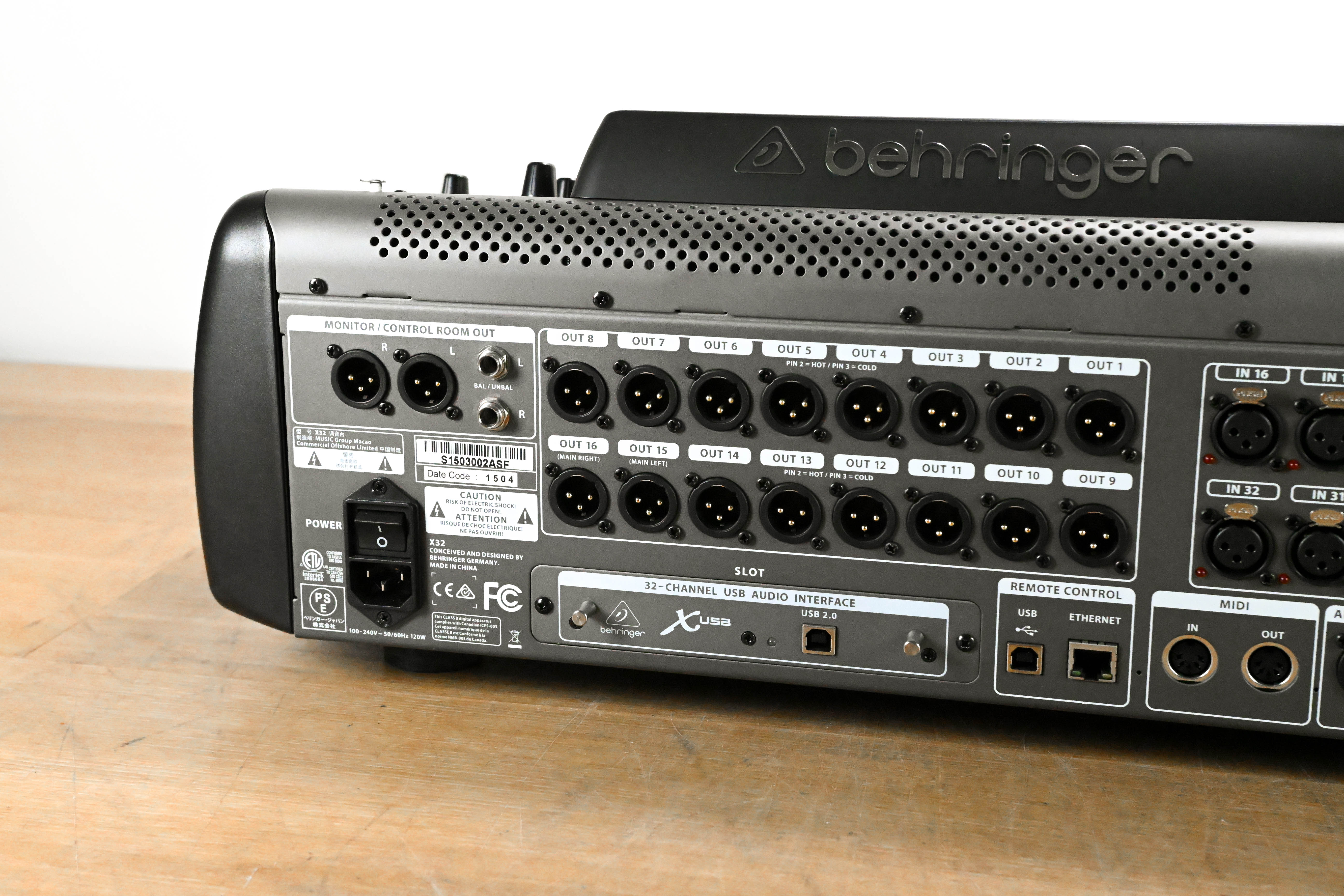 Behringer X32 40-Channel Digital Mixing Console