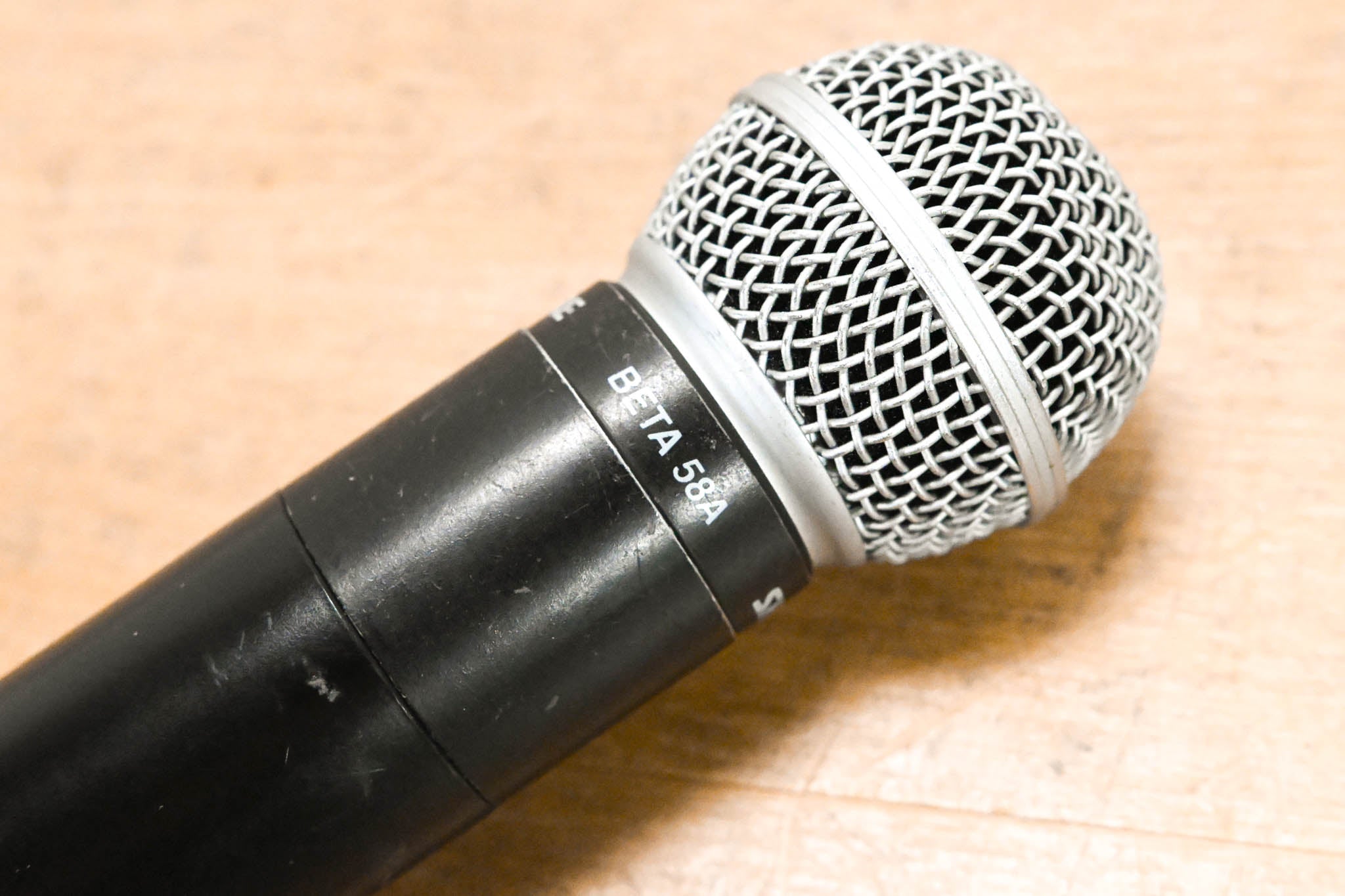 Shure SLX24/BETA58A Handheld Wireless System - H5 Band (NO POWER SUPPLY)