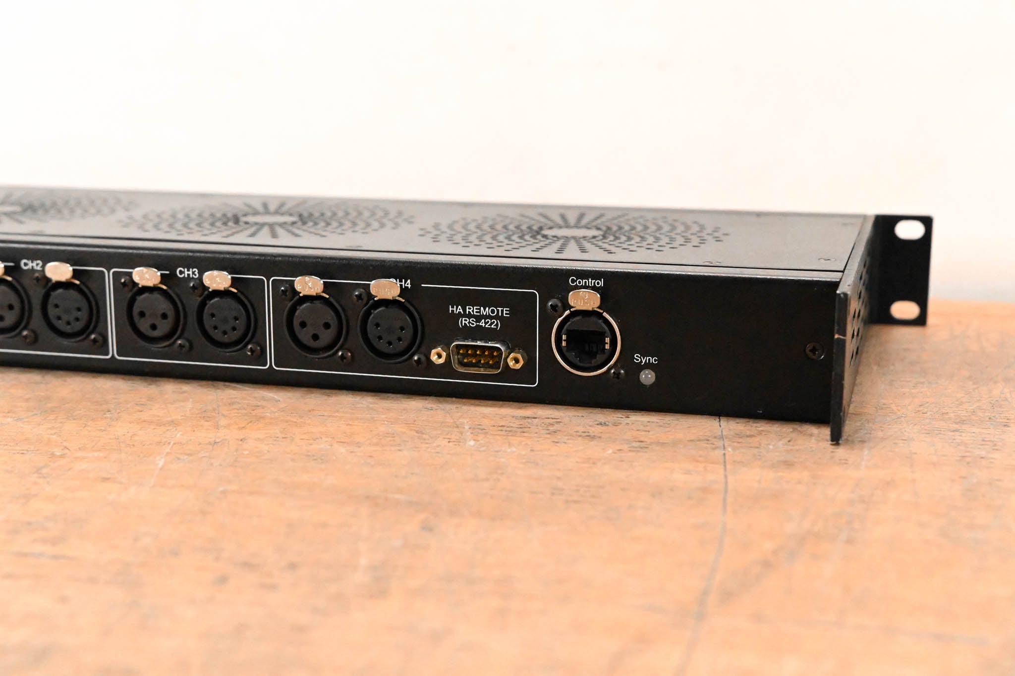 Fiberplex DMX4o Lighting Control Multiplexer Output Unit