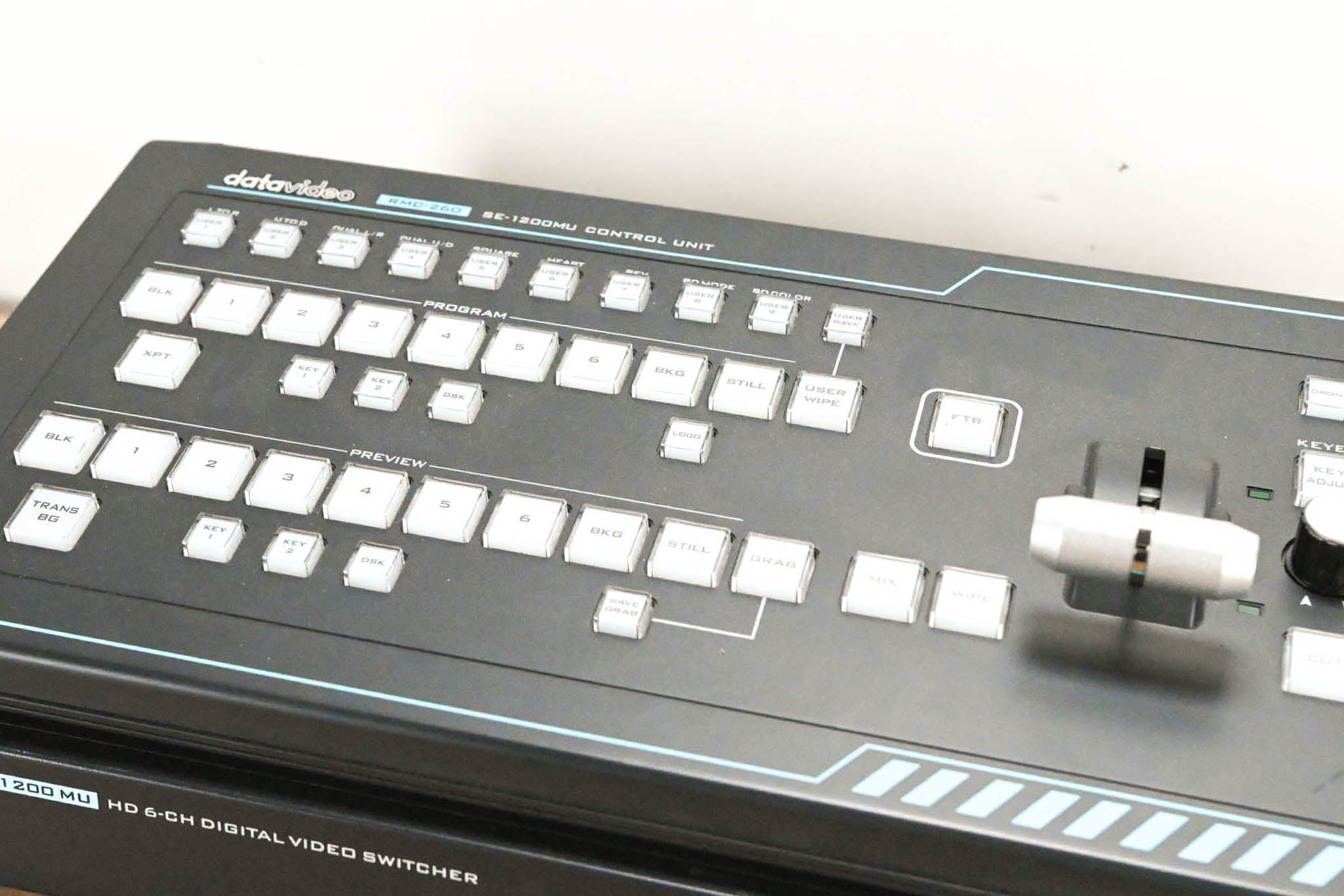 Datavideo SE-1200MU 6-Input Switcher with RMC-260 Controller (NO PSU)