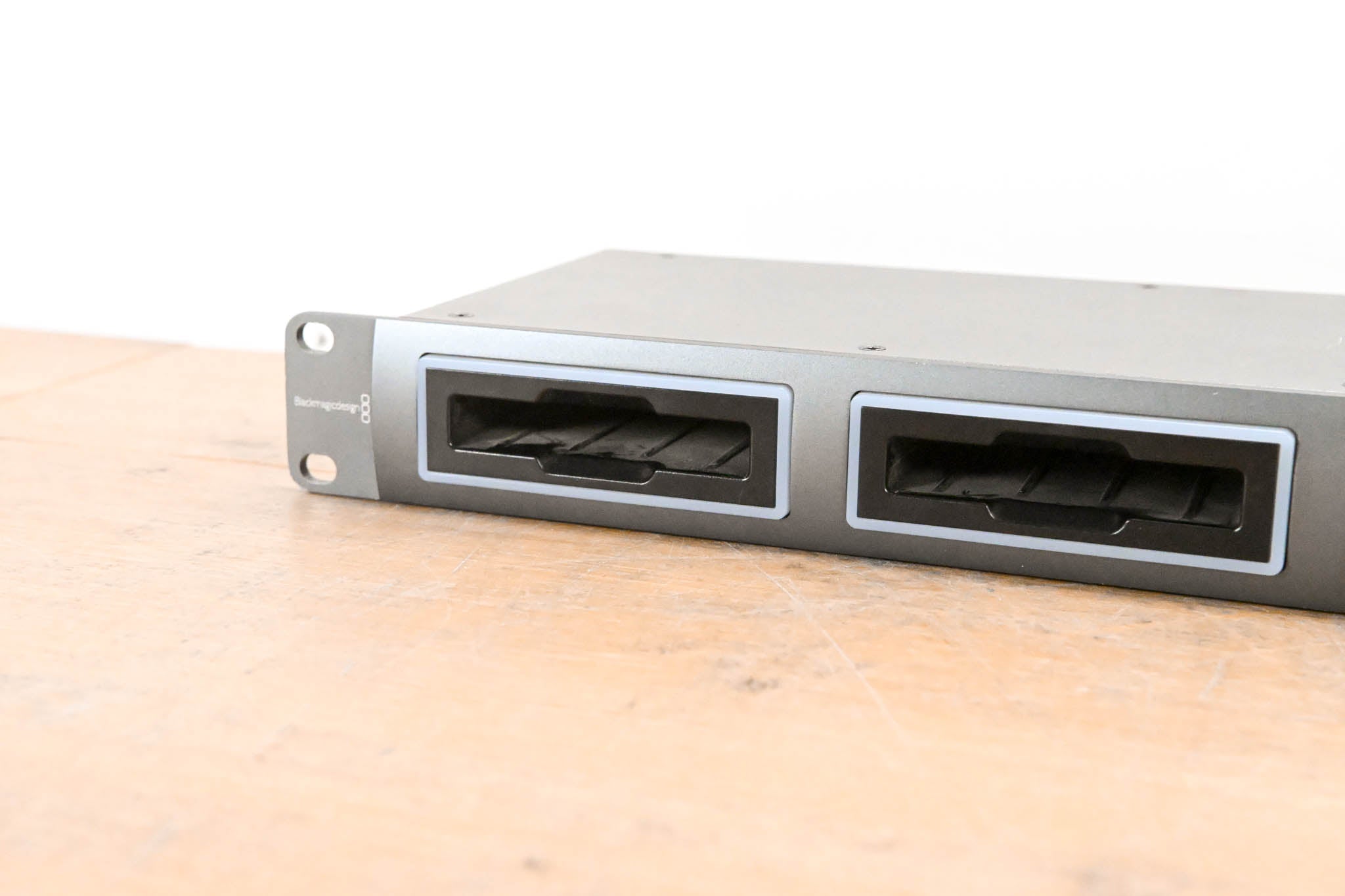 Blackmagic Design HyperDeck Studio 2