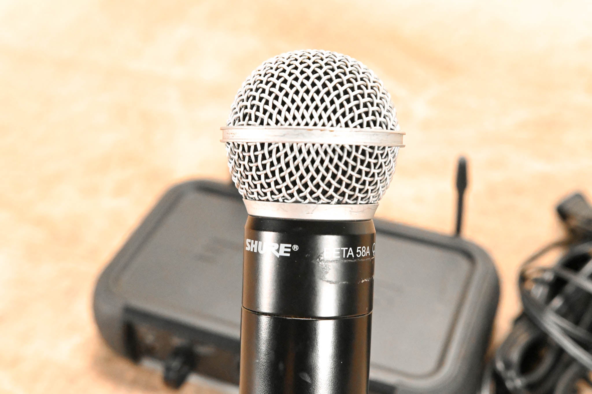 Shure PGXD24/BETA58-X8 Digital Wireless Handheld Microphone System