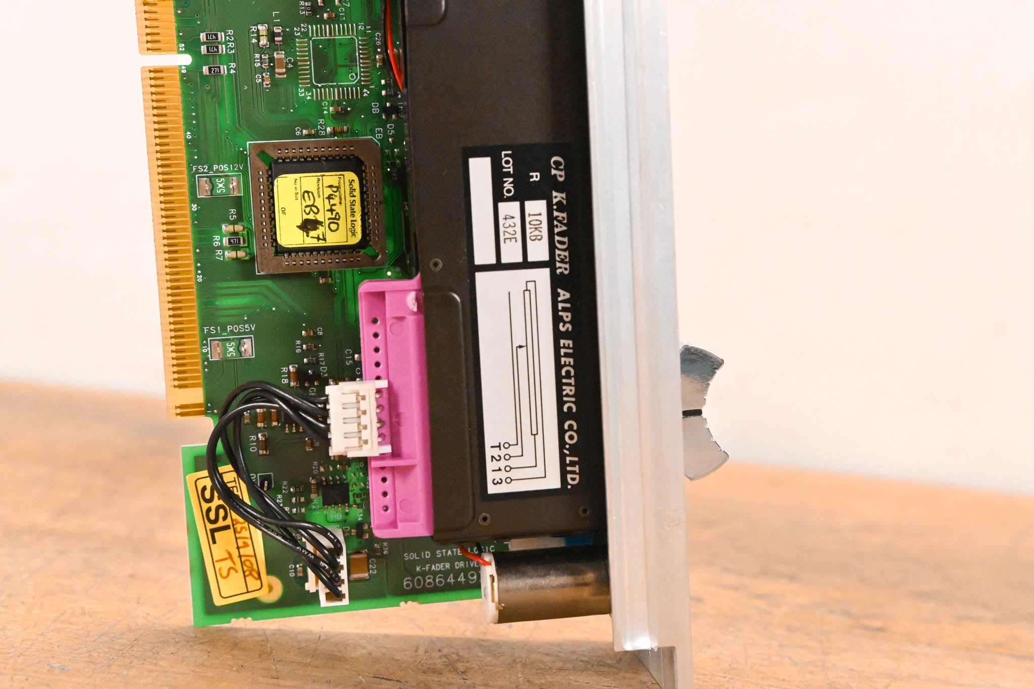 Solid State Logic C300 HD Motorized Fader Module – ALPS K-Fader Assembly