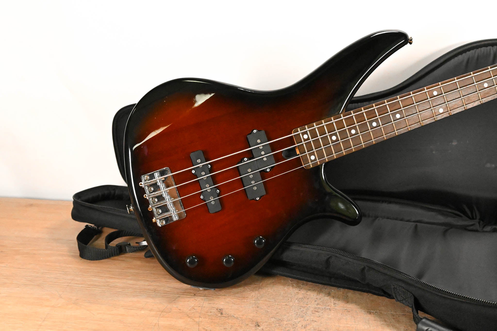 Yamaha RBX170 4-String Electric Bass Guitar w/ Soft Shell Gig Bag