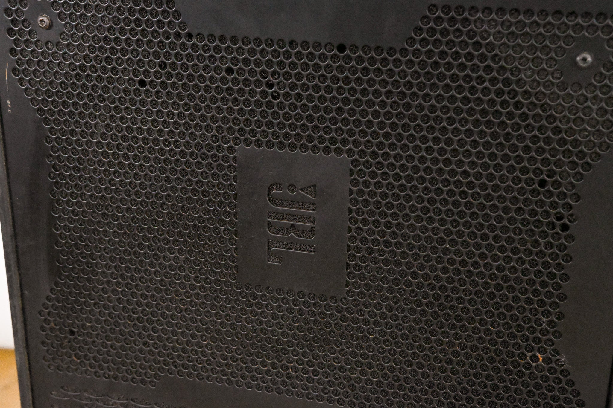 JBL VT4882DP Powered Dual 15" VerTec Line Array Subwoofer