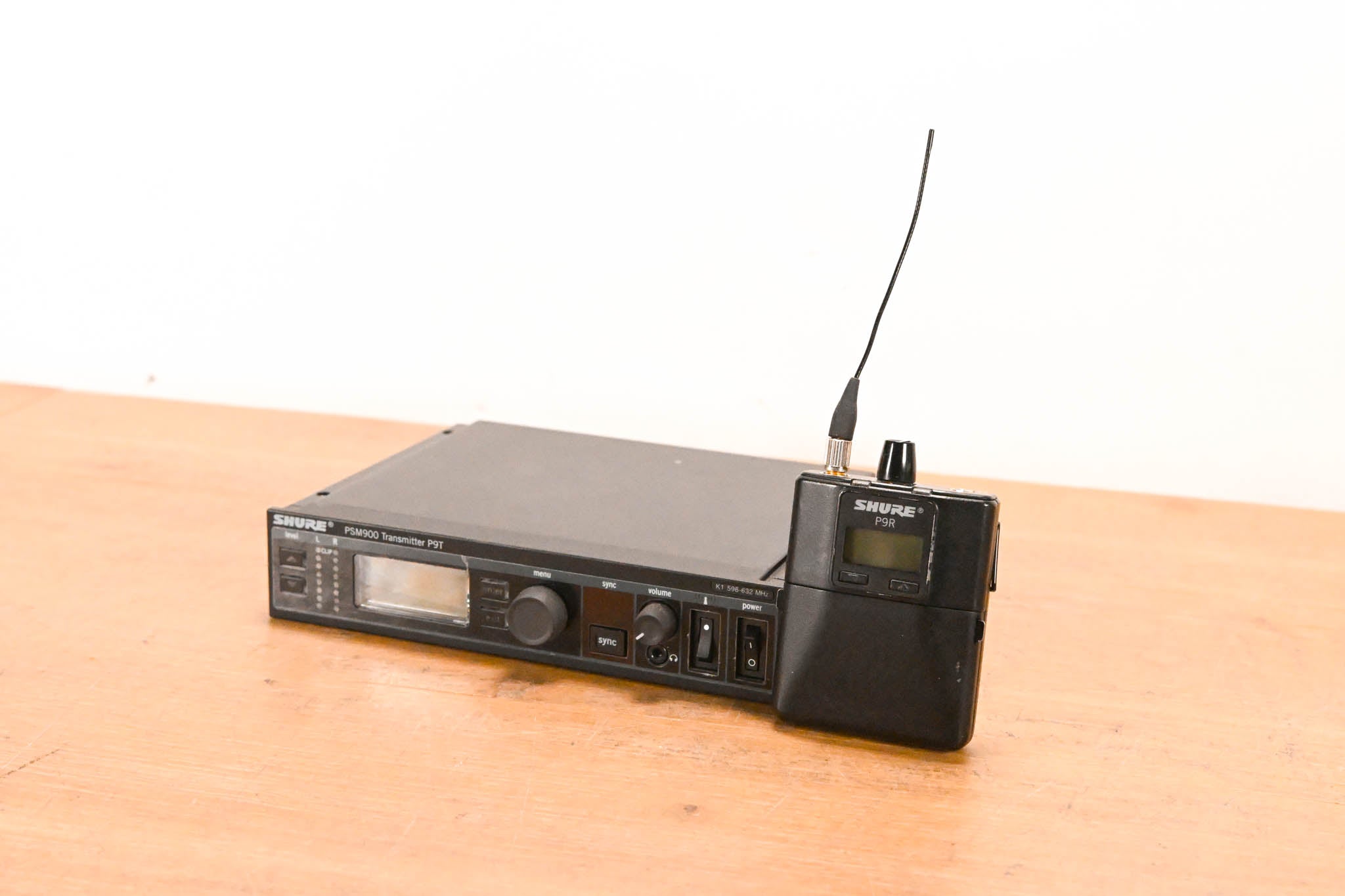 Shure PSM 900 Wireless IEM System K1 Band: 596-632MHz NO POWER SUPPLY