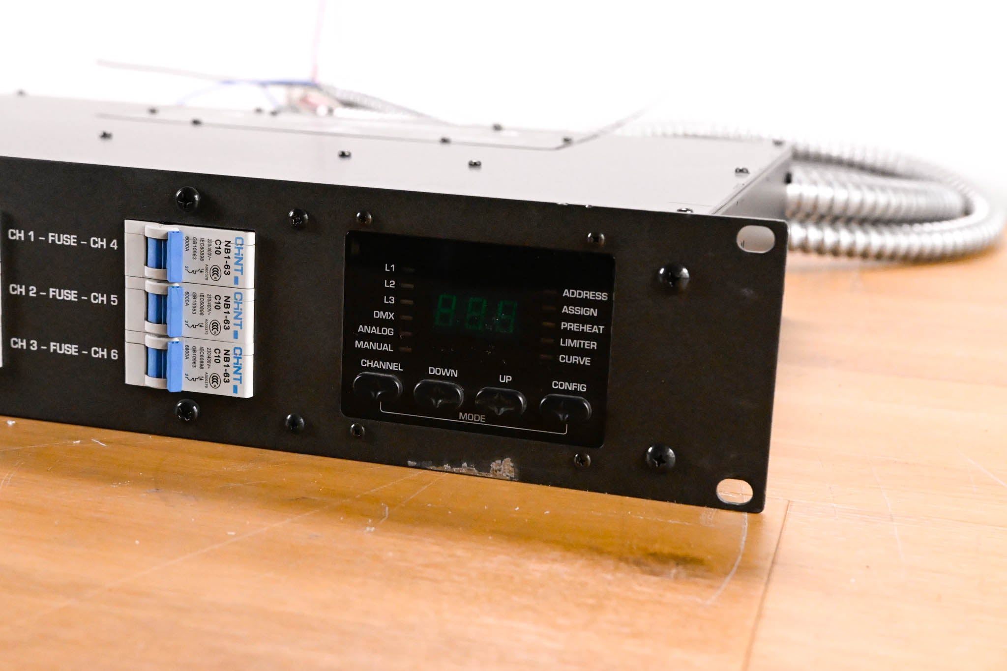 Behringer Eurolight LD6230 6-Channel DMX Dimmer Pack