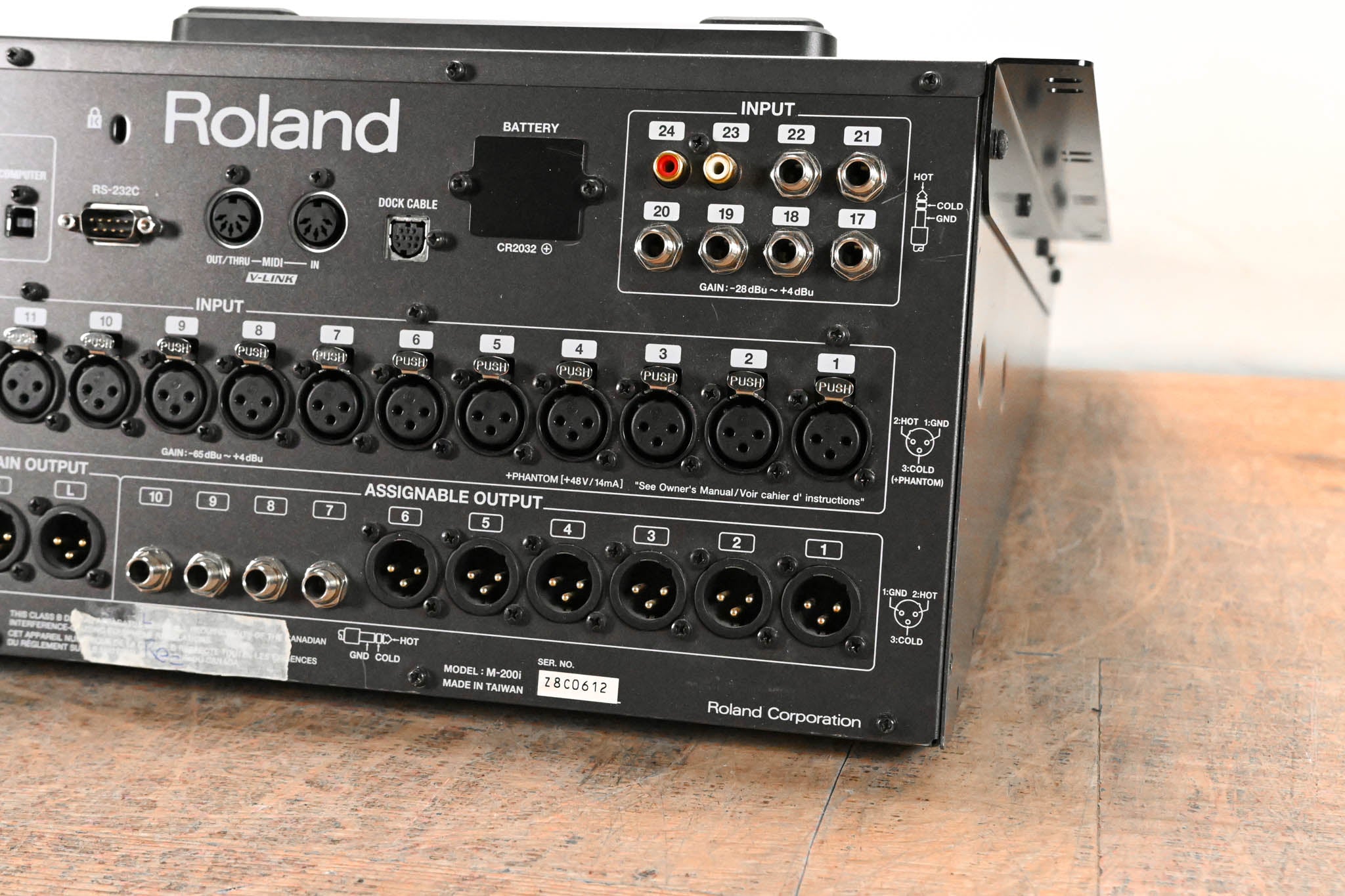 Roland M-200i 32-Channel Live Digital V-Mixer Console (NO POWER SUPPLY)