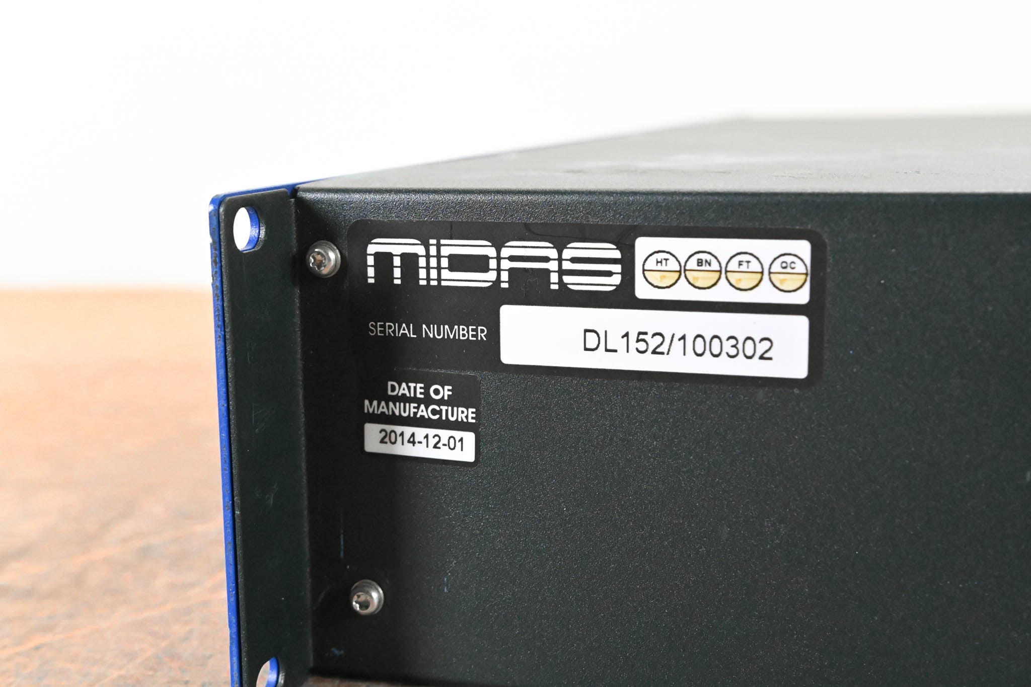 Midas DL152 PRO Series 24-Output Stage Box