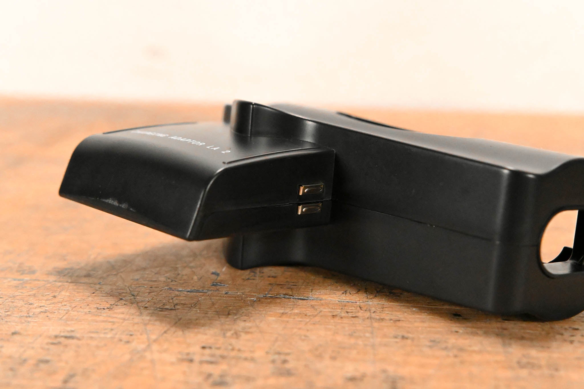 Sennheiser LA 2 Charging Adapter
