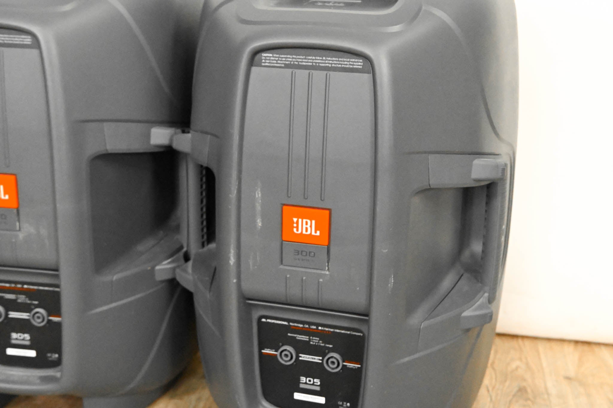 JBL EON 305 Portable 15" Two-Way Bass-Reflex Loudspeaker (PAIR)