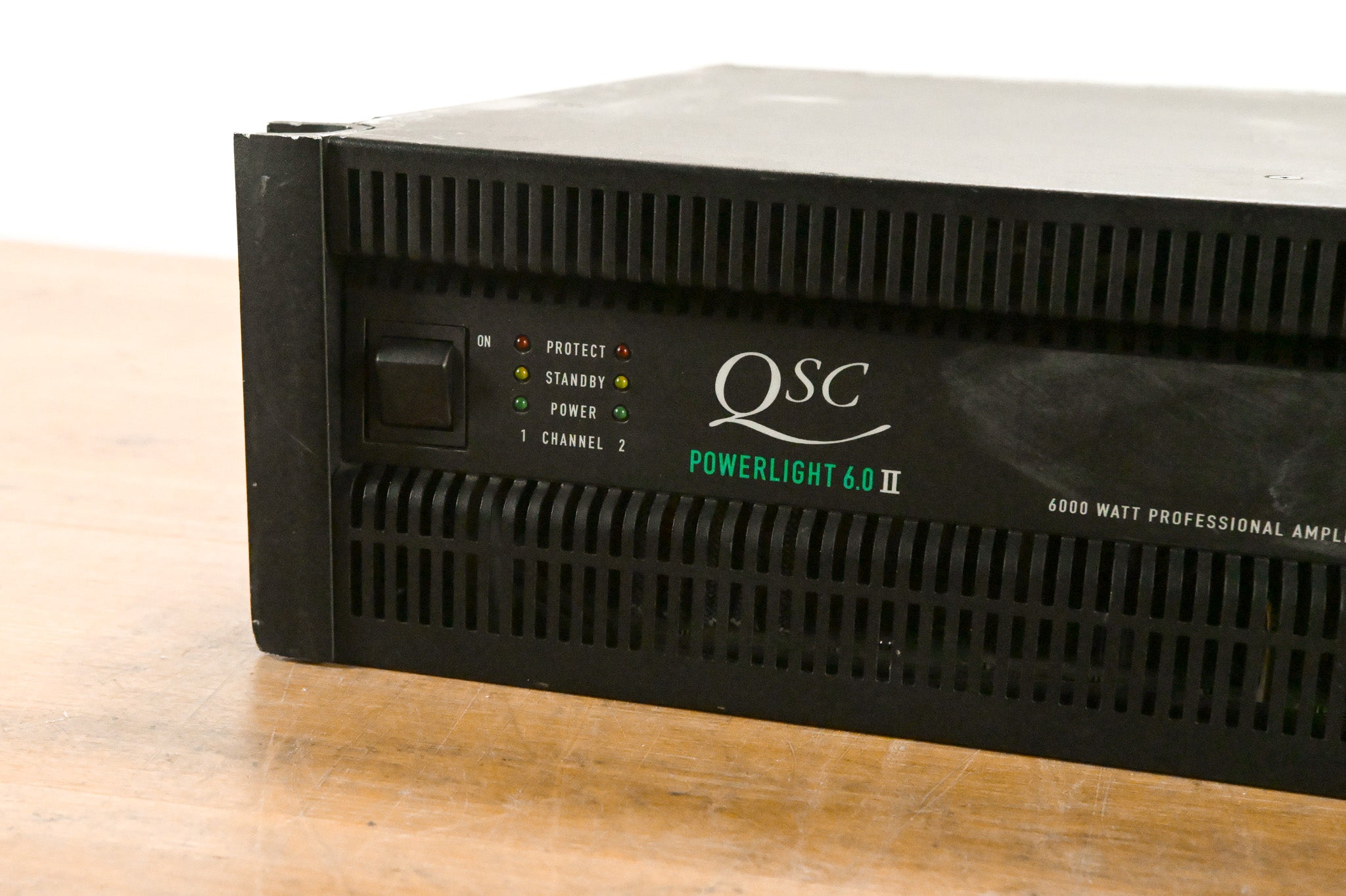 QSC PowerLight 6.0 II 2-channel Power Amplifier