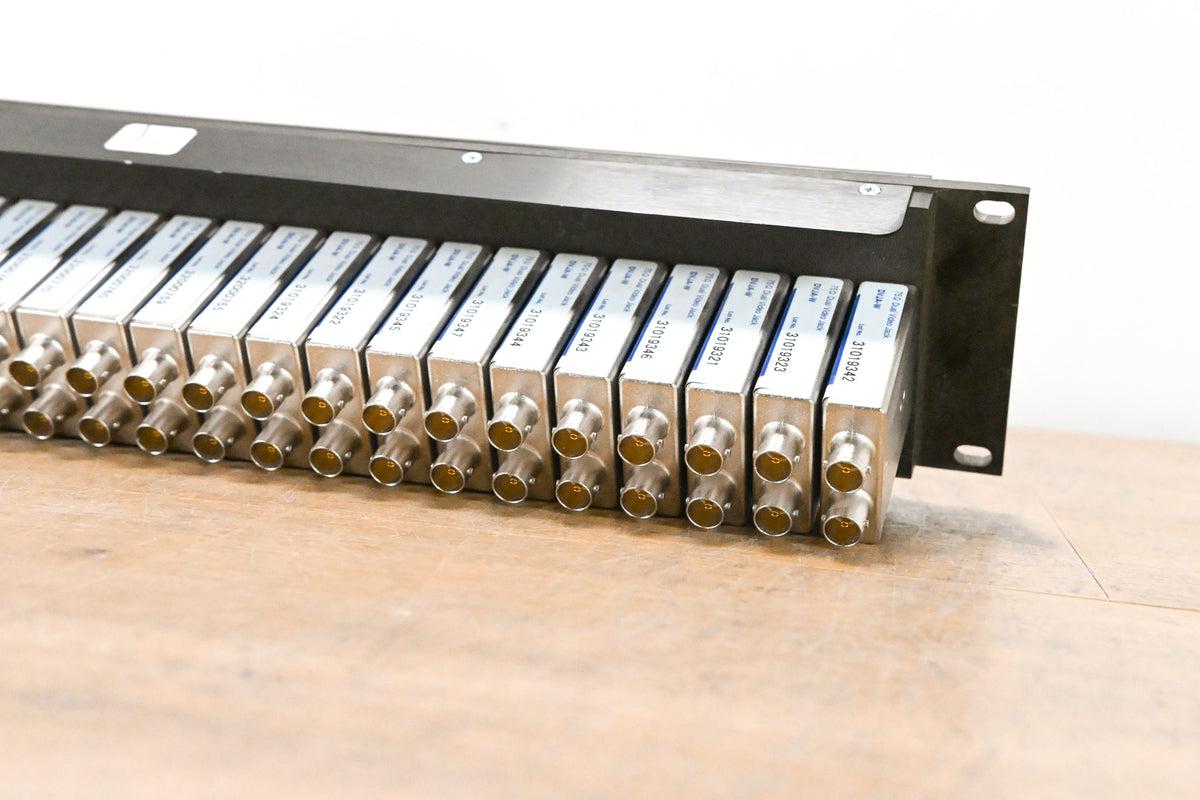 Canare 26DV-2U Digital Video Patchbay w/ DVJA-W 75Ω Modules