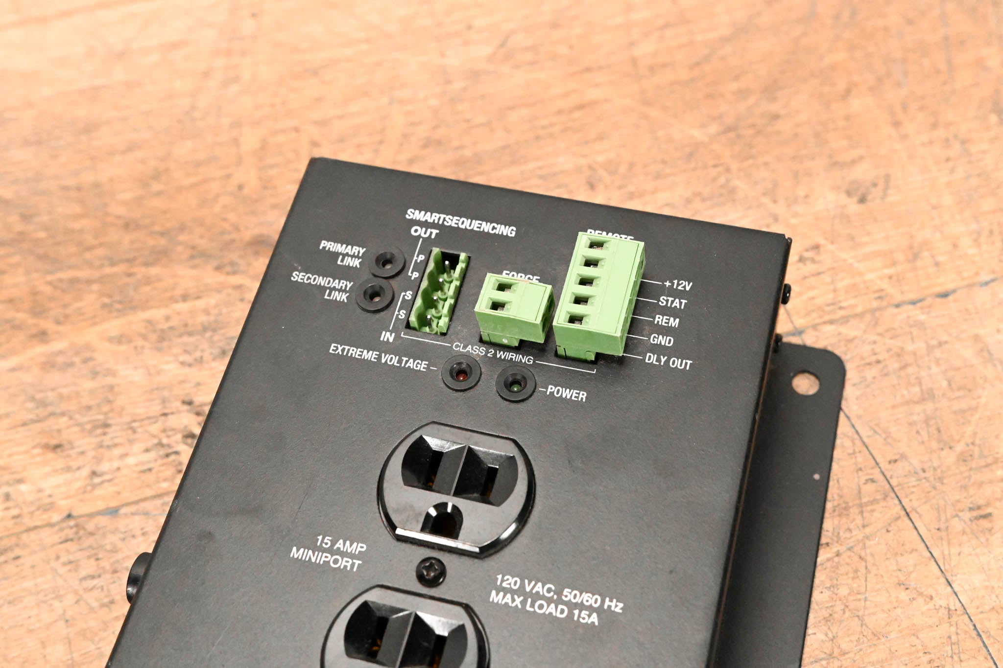 Furman CN-15MP Contractor Series MiniPort