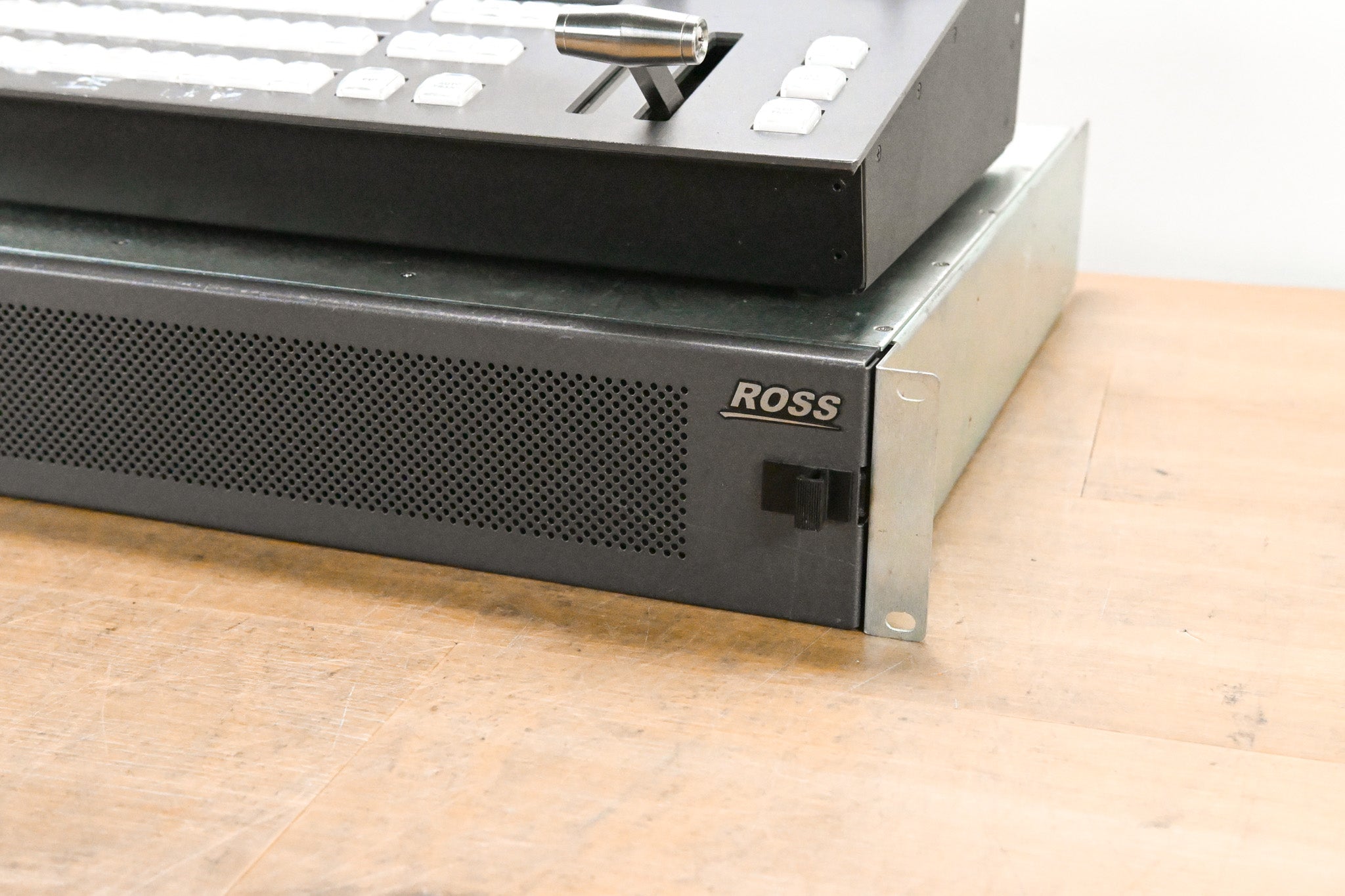 Ross CrossOver 12 12-Input HD Production Switcher (NO POWER SUPPLY)