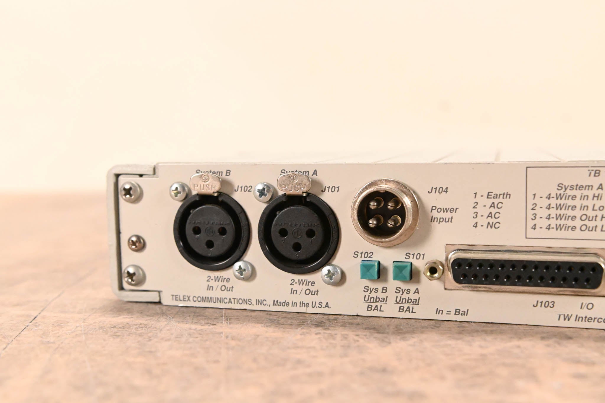 RTS SSA324 Intercom System Interface (NO POWER SUPPLY)