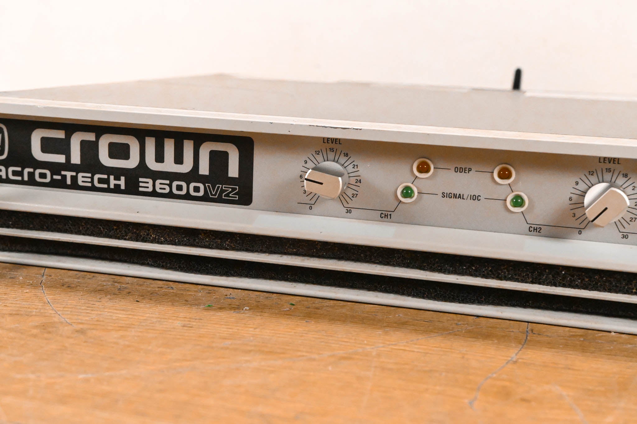 Crown Macro-Tech 3600VZ 2-Channel Power Amplifier