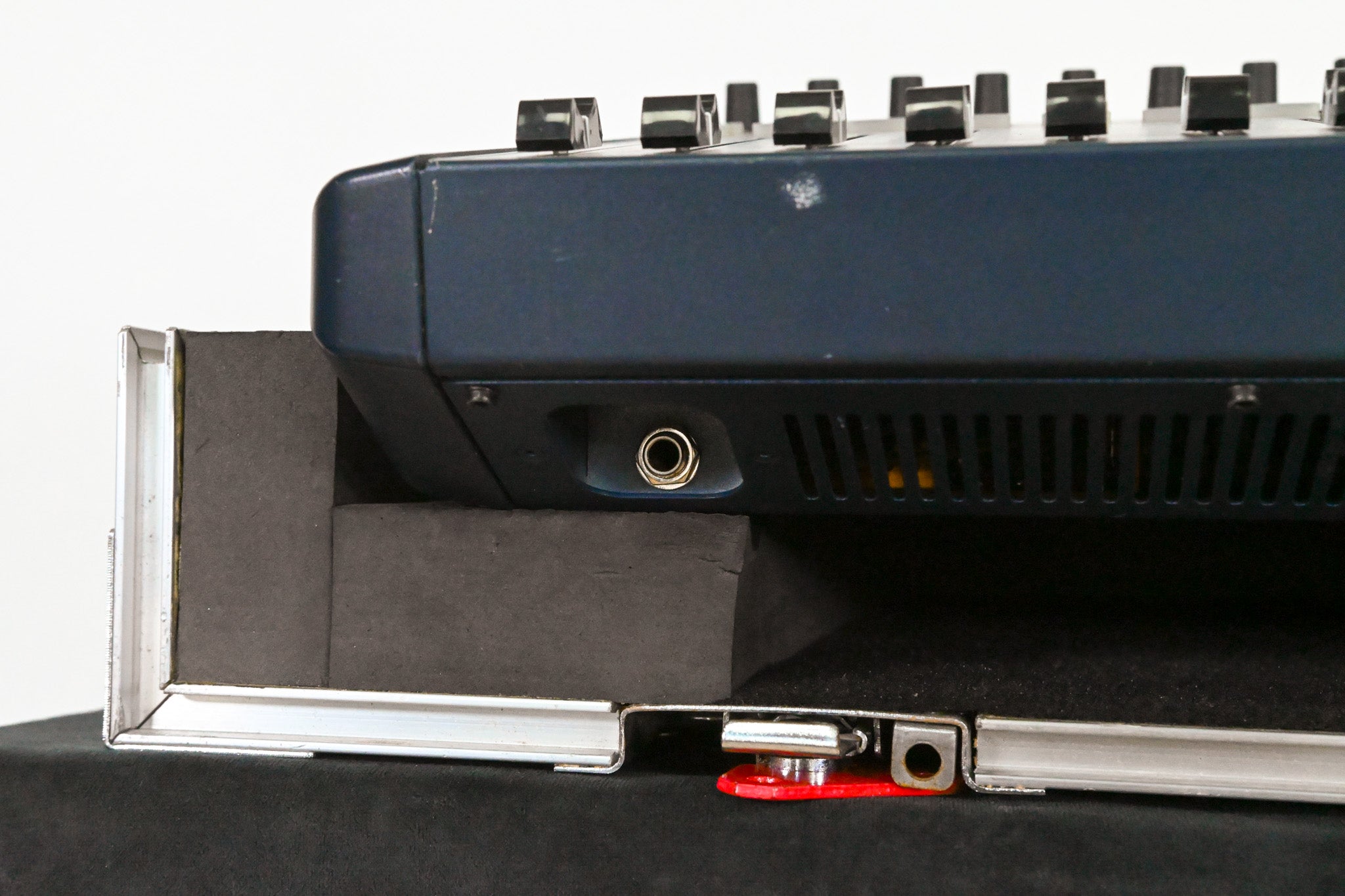 Soundcraft Si Expression 3 Digital Mixer w/ MADI-USB Card & Road Case