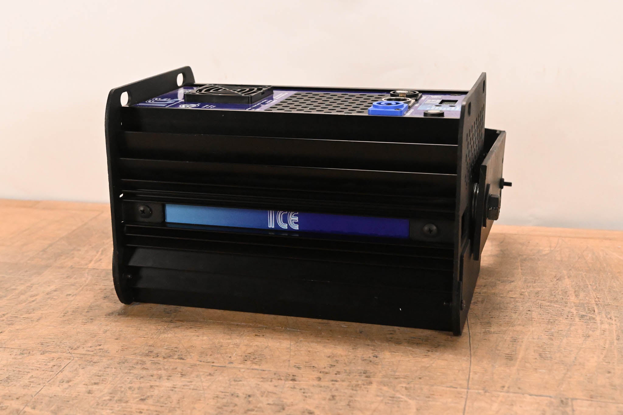ETC Vivid Ice SL3 11" LED Fixture