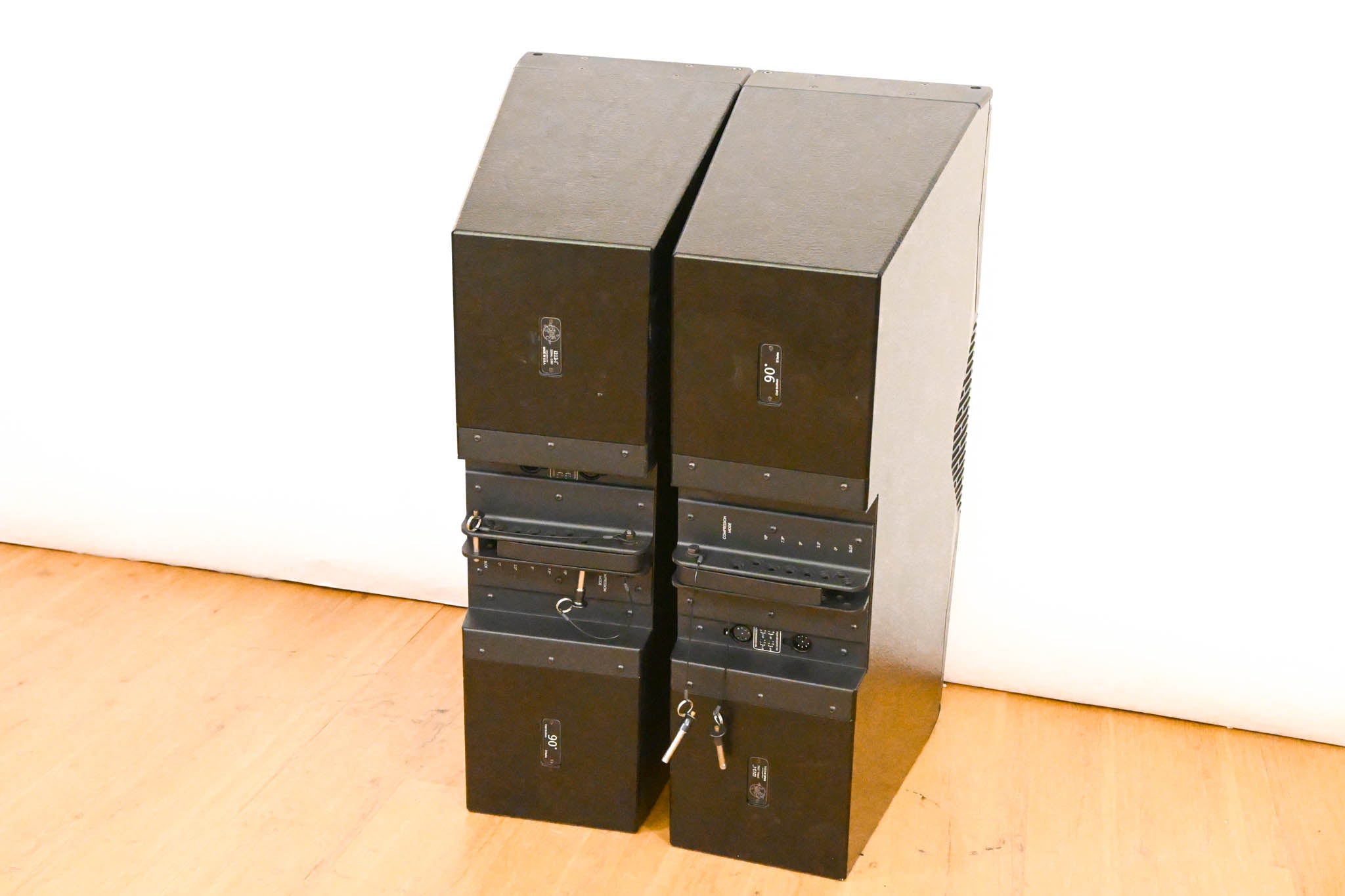 Clair Bros i212-i Dual 12" Install Line Array Speakers 90° (PAIR)