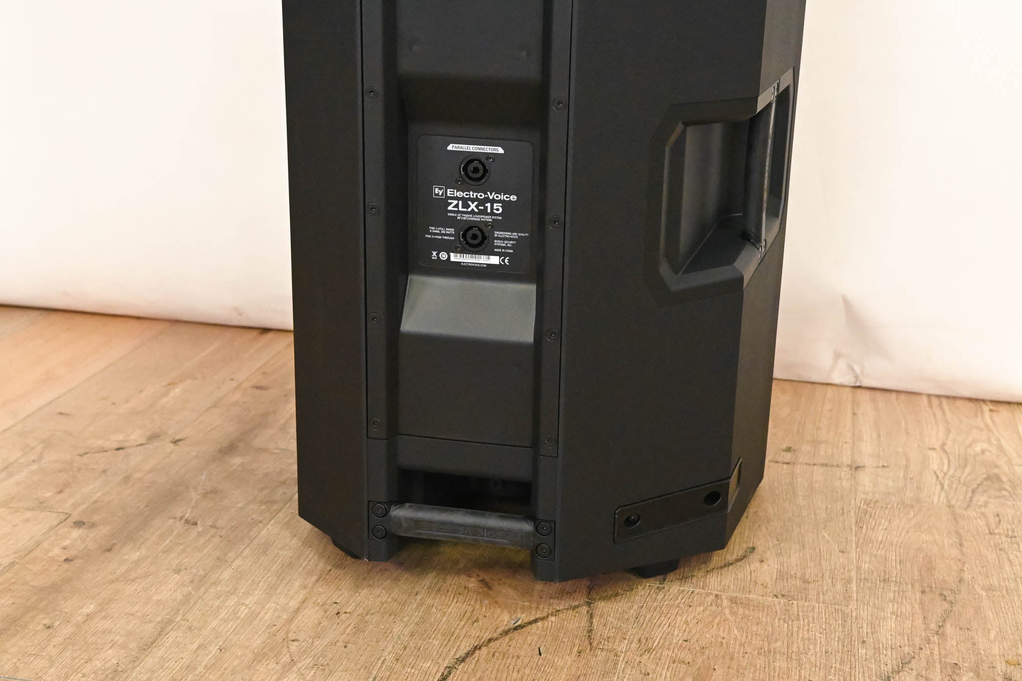 Electro-Voice (EV) ZLX115P 15" 2-Way Passive Loudspeaker
