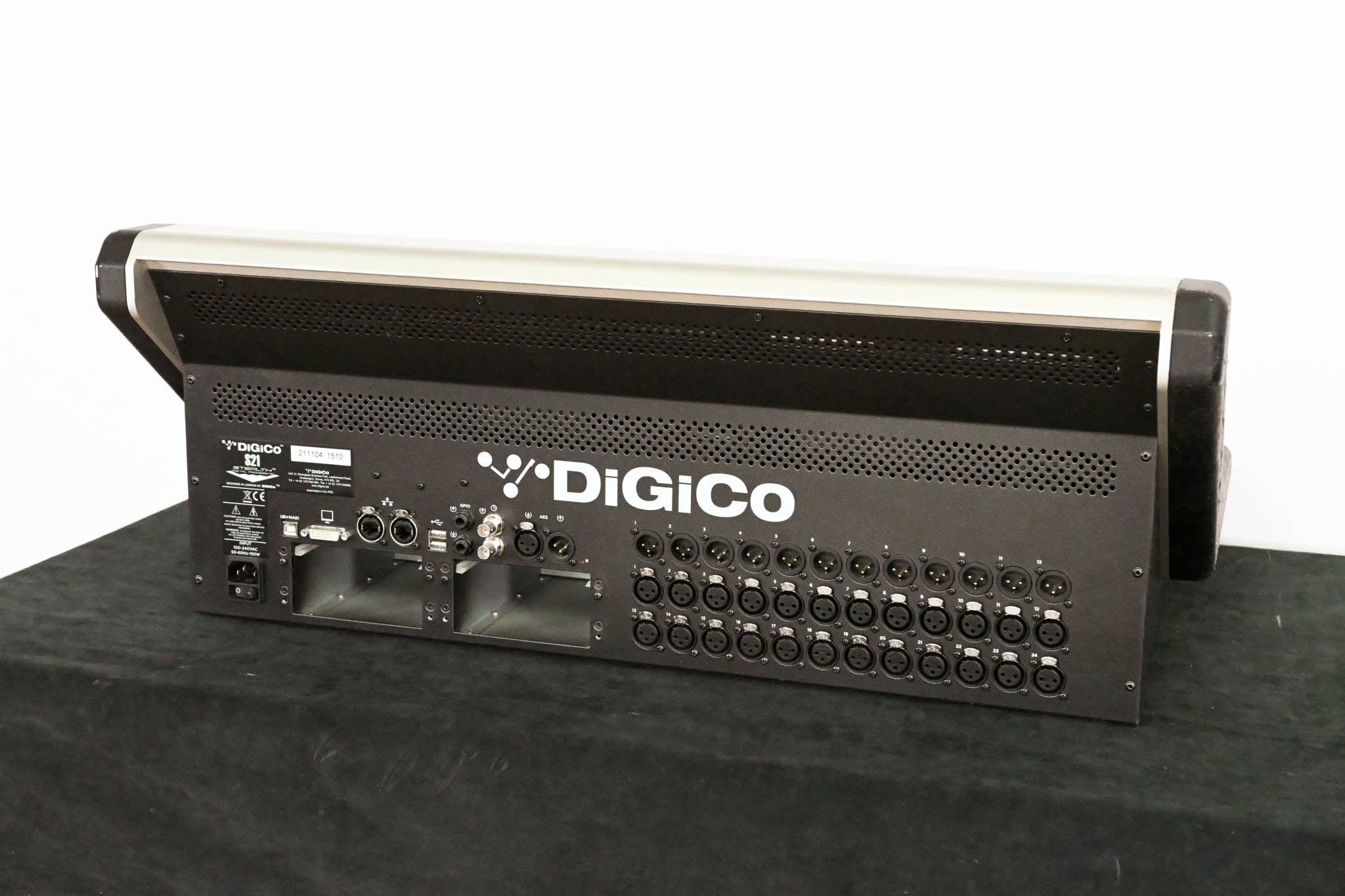 DiGiCo S21 48-Channel Digital Audio Mixing Console
