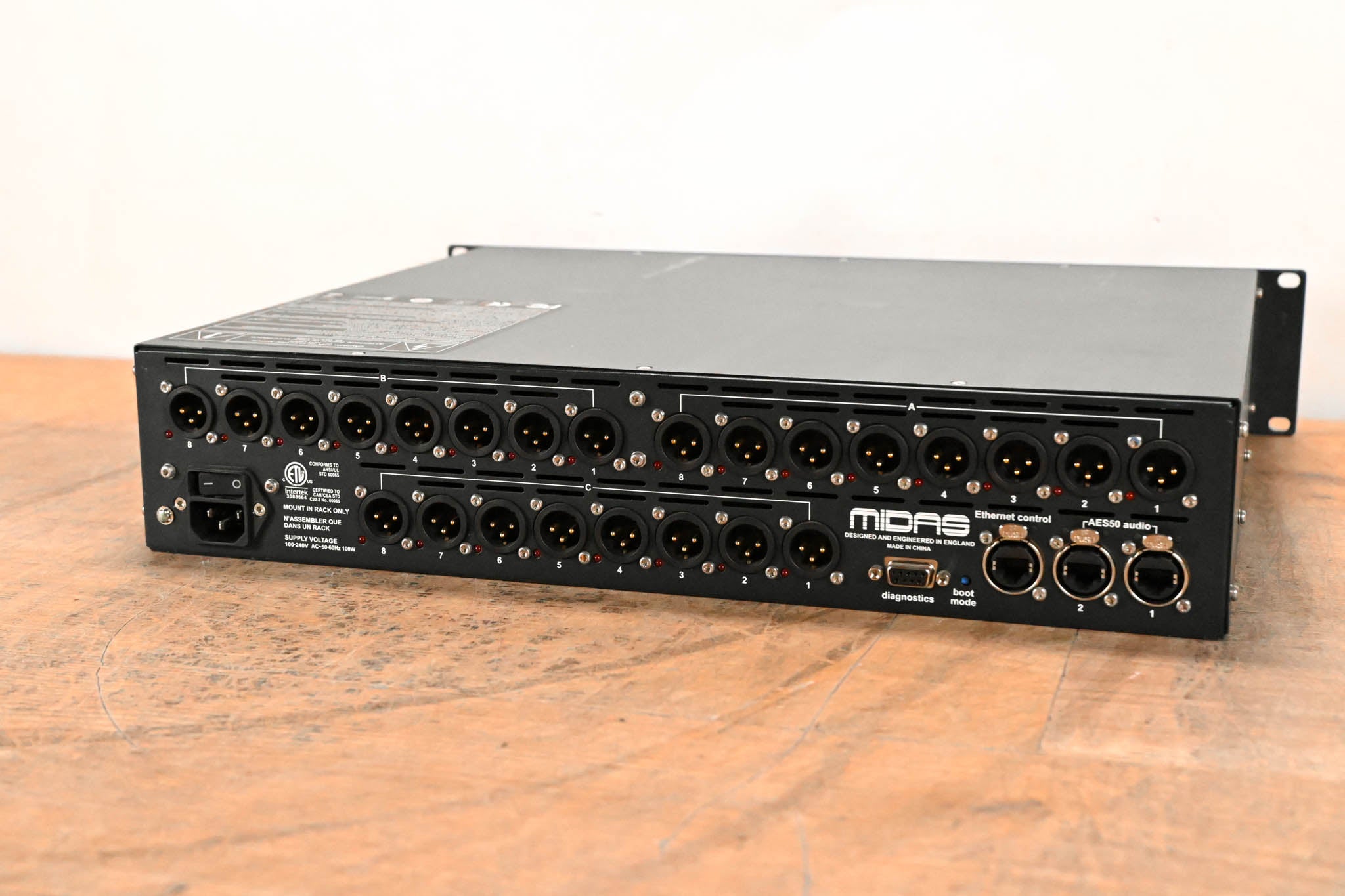 Midas DL152 PRO Series 24-Output Stage Box
