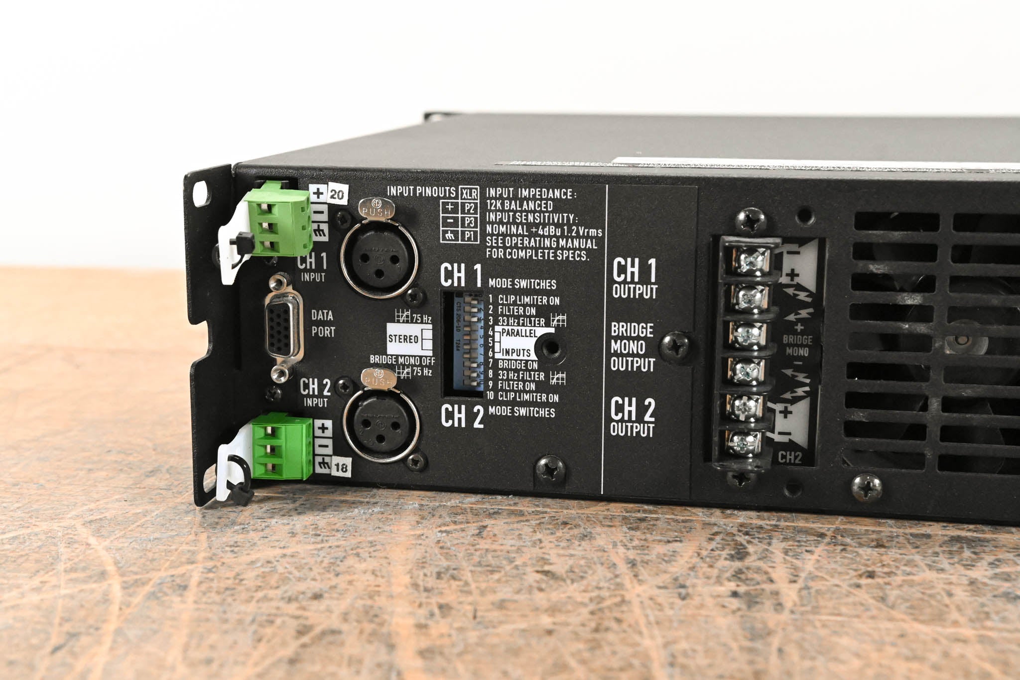 QSC CX702 2-Channel 700W Power Amplifier