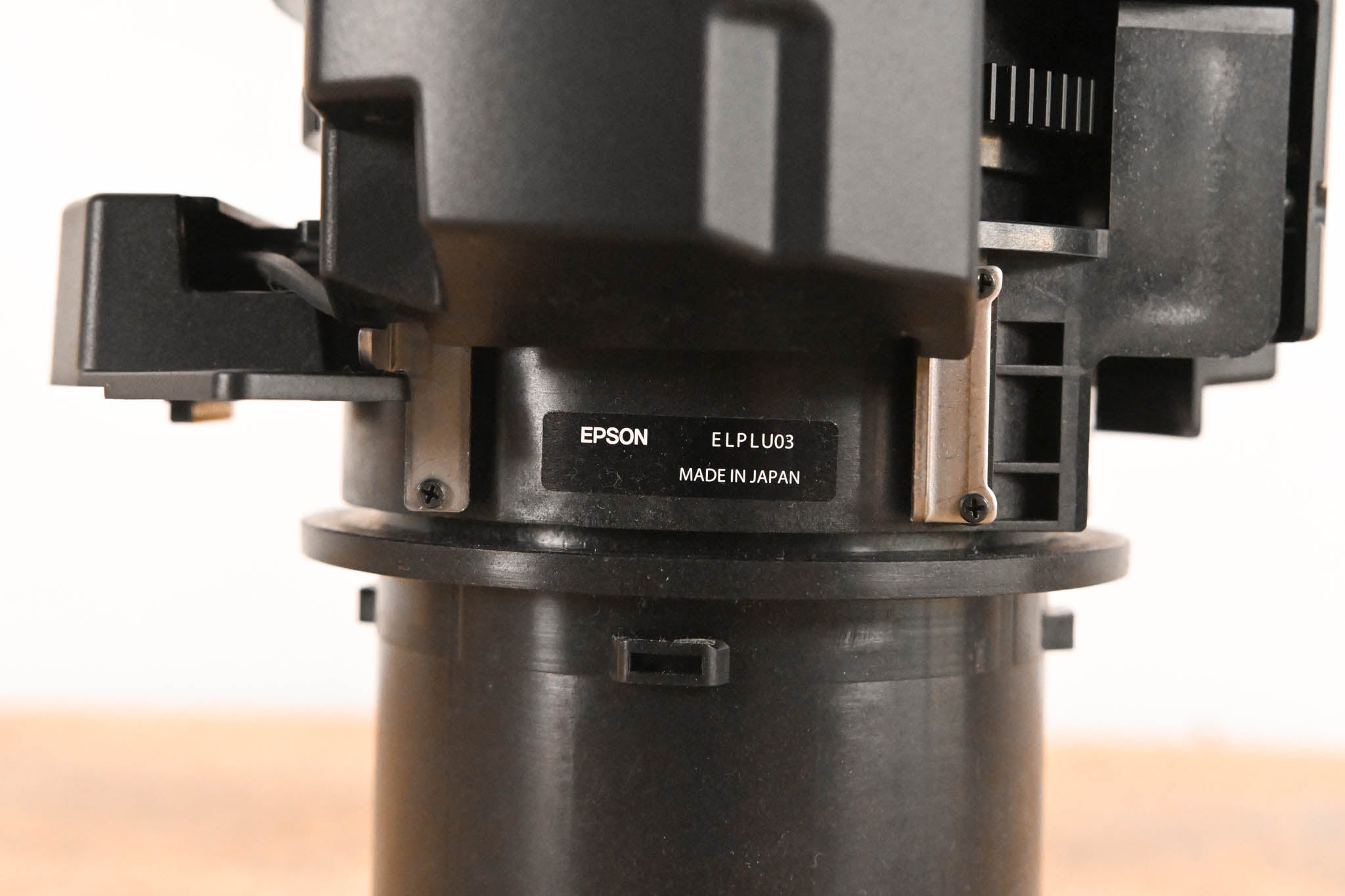 Epson ELPLU03 Wide Short Throw Zoom Lens #1