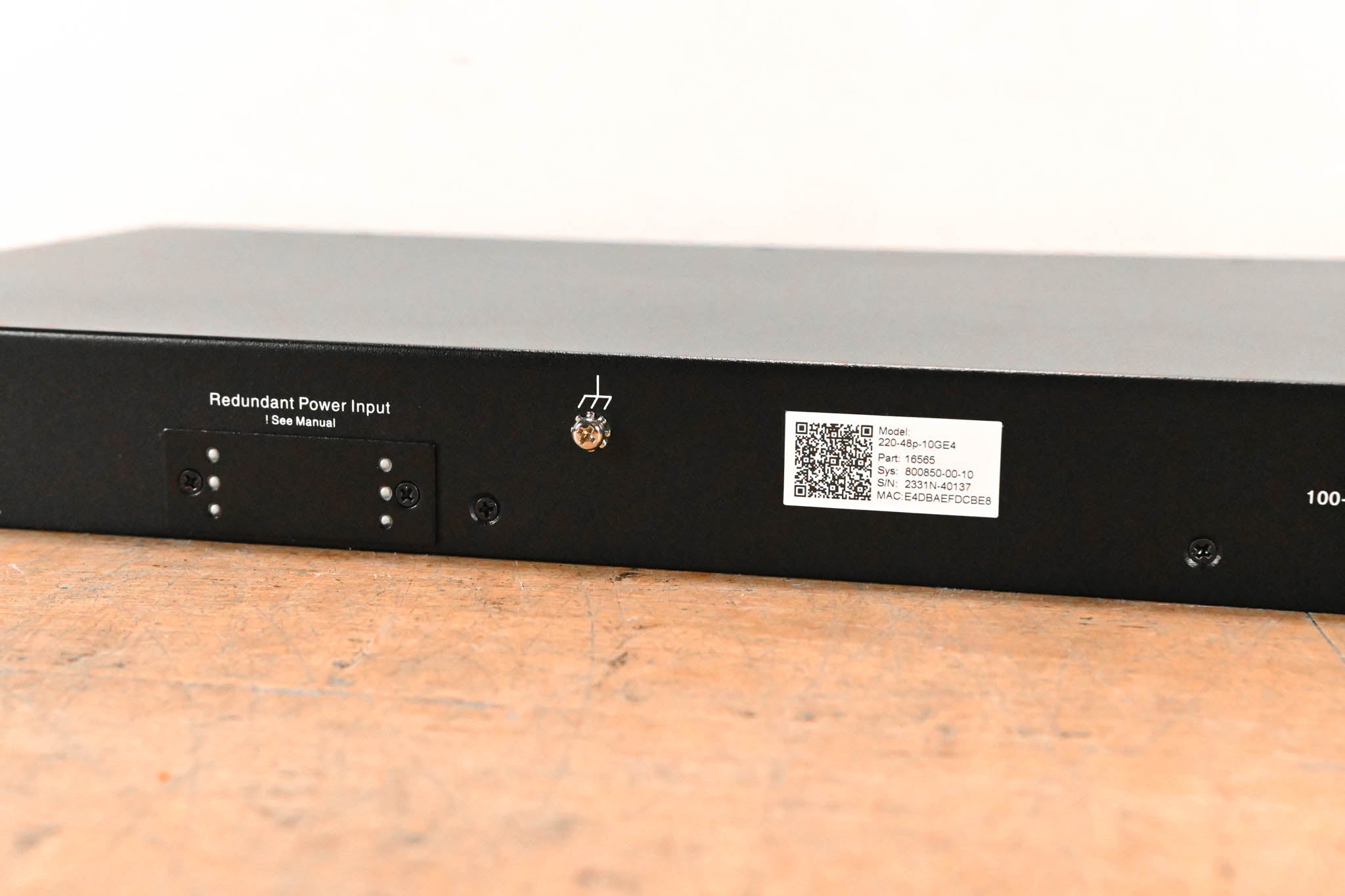 Extreme Networks 220-48P-10GE4 ExtremeSwitching 220 48-Port Switch