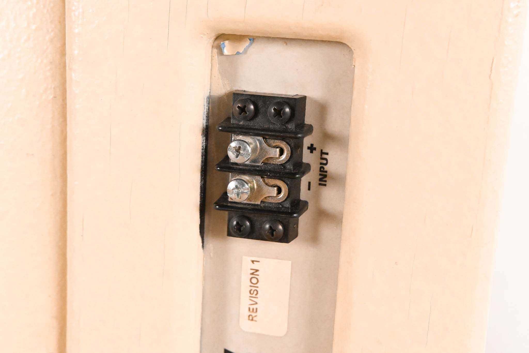 EAW UB52 Two-Way Full-Range Loudspeaker - White (PAIR)