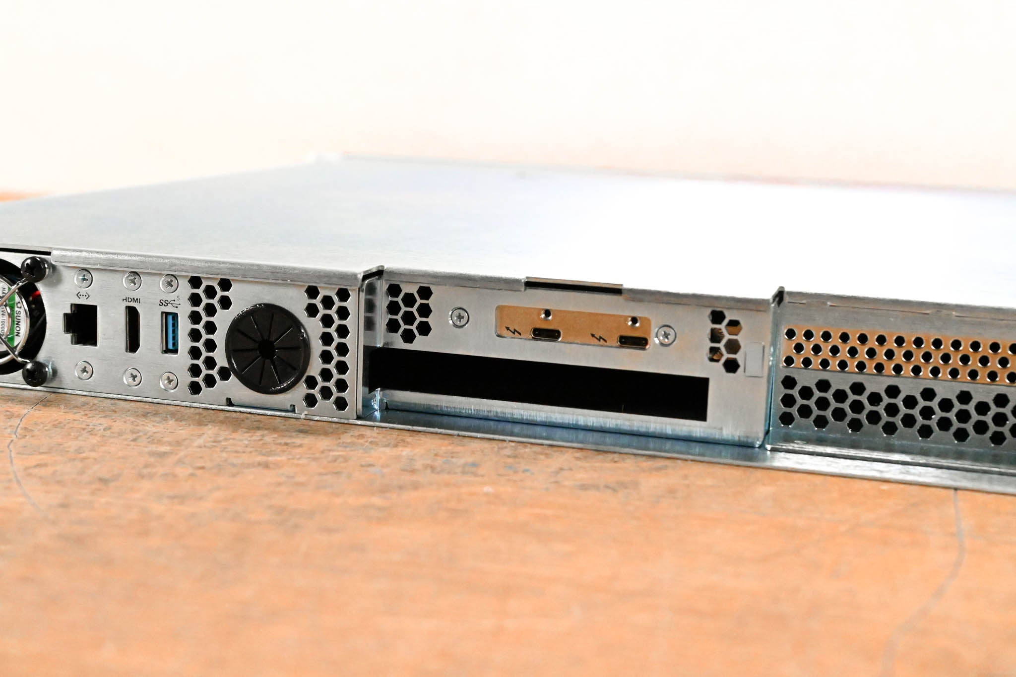 Sonnet xMac mini Server Thunderbolt 3