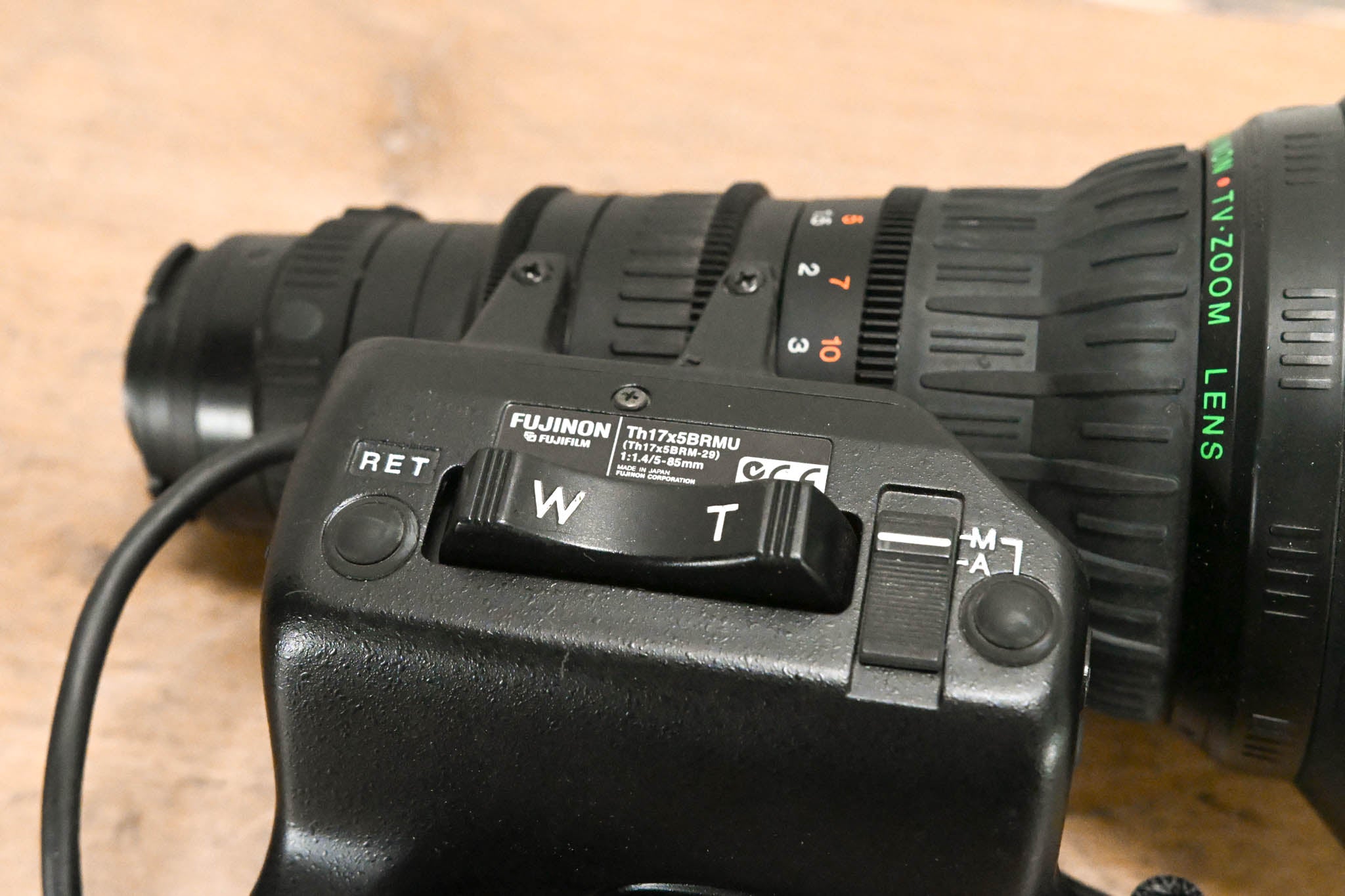 Fujinon Th17x5BRMU Broadcast Zoom Lens - 1:1.4/5-85mm
