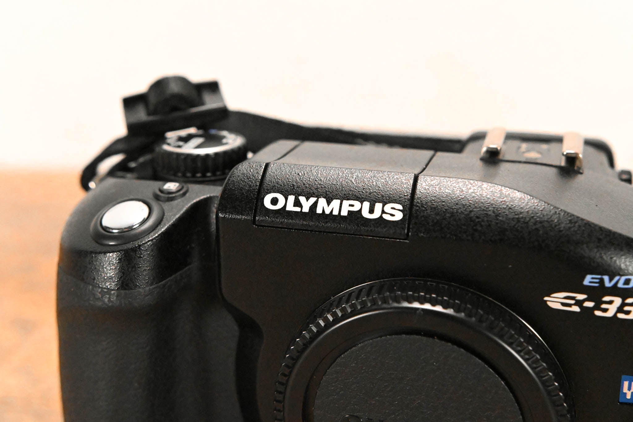 Olympus E-330 Digital SLR Camera