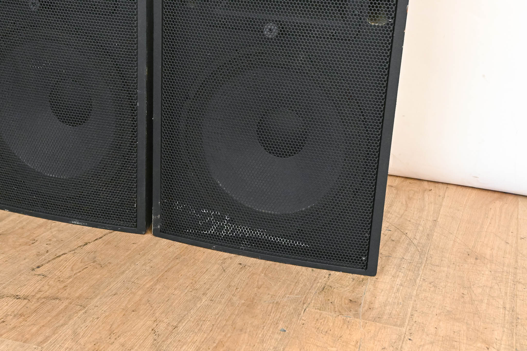 Electro-Voice (EV) EVF-1152S/66 15" 2-Way Passive Speakers (PAIR)