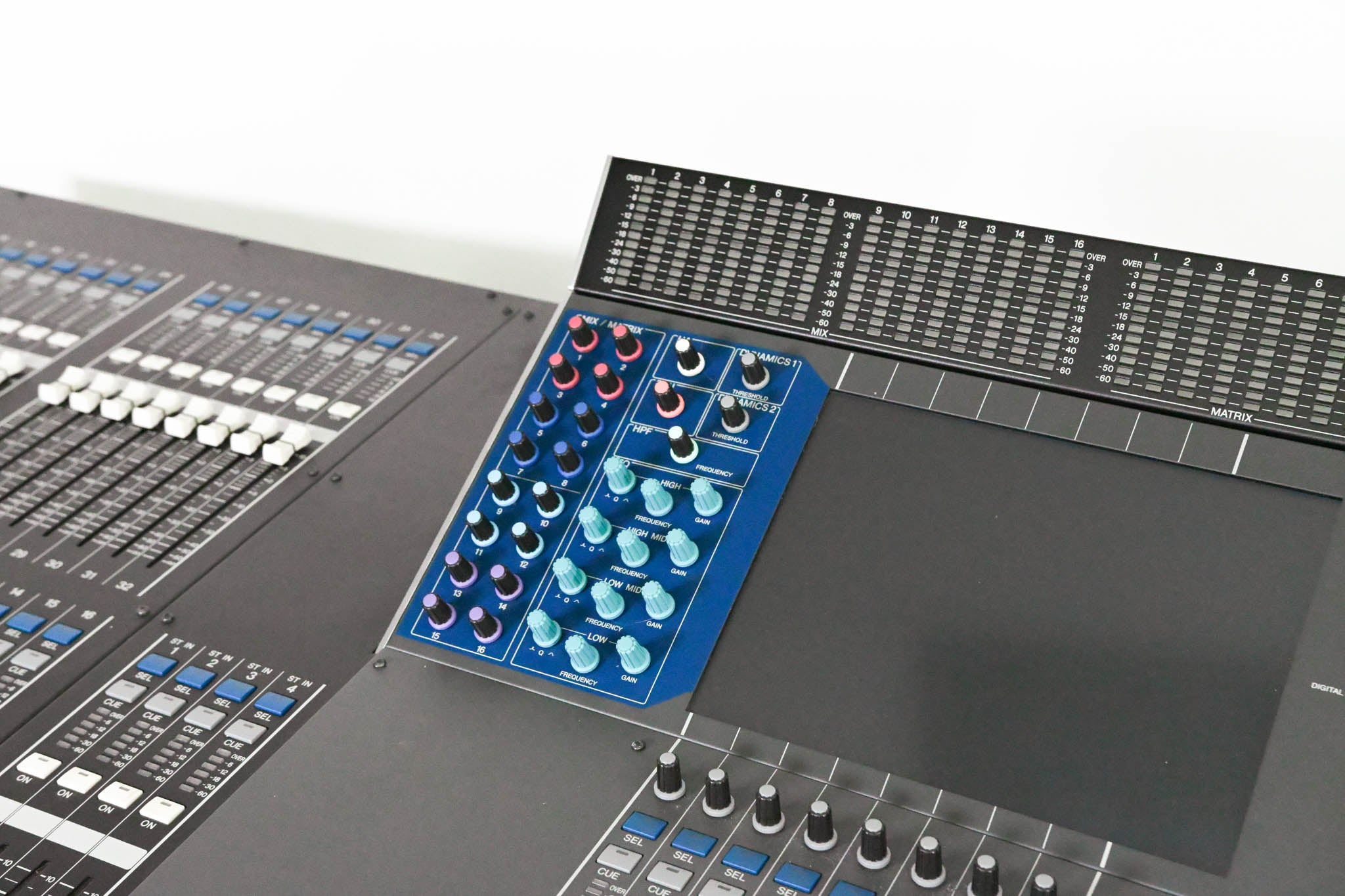 Yamaha M7CL-48 48-Channel Digital Audio Mixing Console